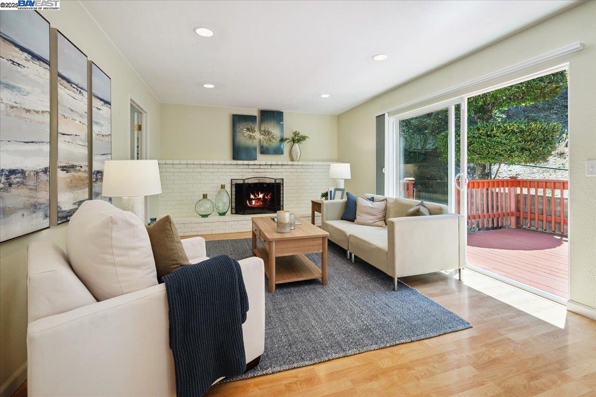 Detail Gallery Image 20 of 44 For 3457 Hackamore Dr, Hayward,  CA 94541 - 4 Beds | 3 Baths