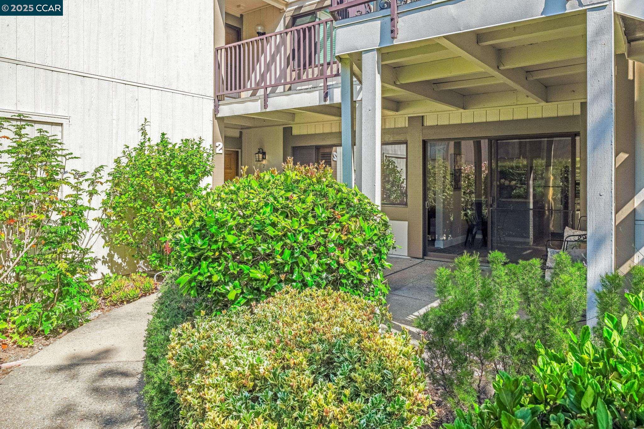 Detail Gallery Image 2 of 51 For 3430 Rossmoor Pkwy #2,  Walnut Creek,  CA 94595 - 2 Beds | 2 Baths