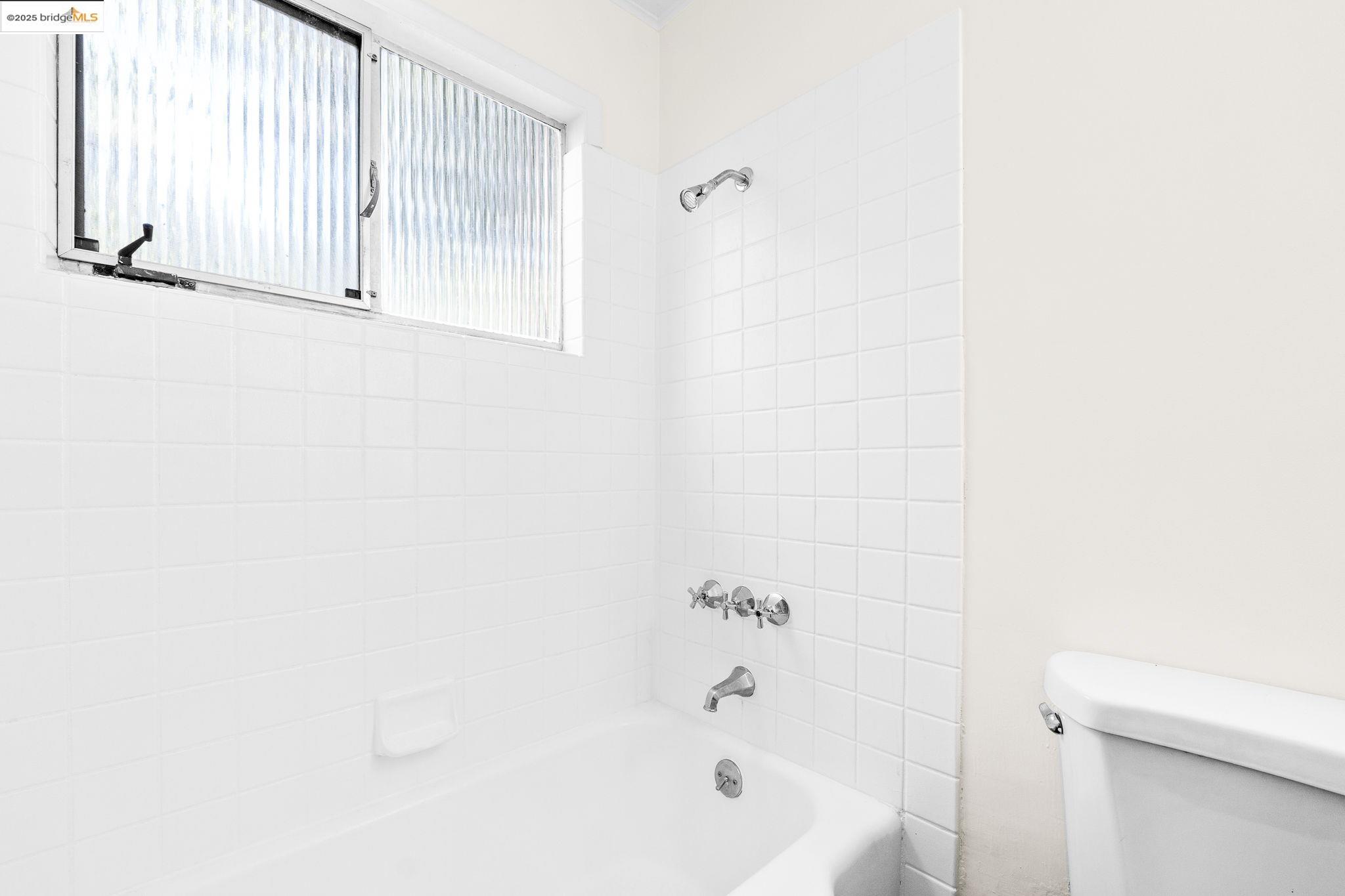 Photo #23: 41103090 Listing: Photo #23