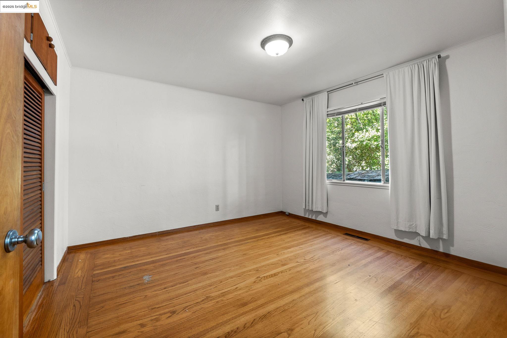 Photo #24: 41103090 Listing: Photo #24