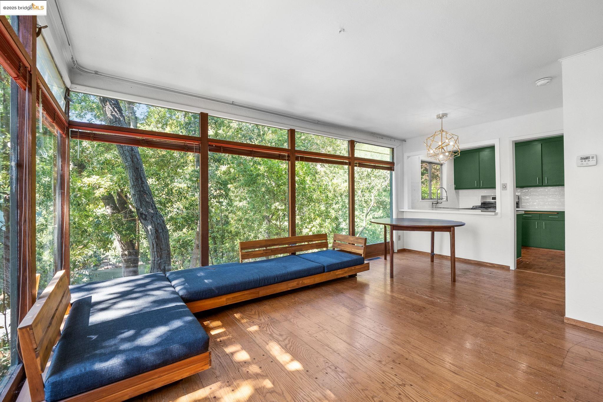 Photo #9: 41103090 Listing: Photo #9
