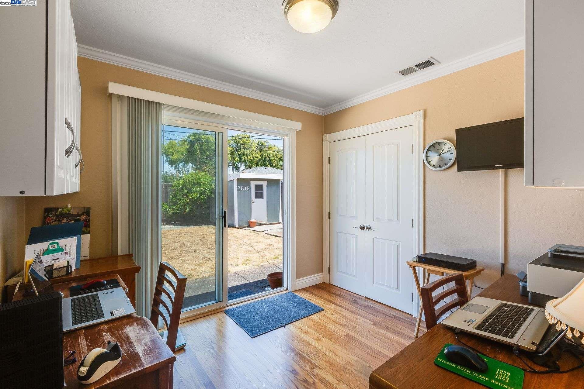 Detail Gallery Image 16 of 26 For 2515 Crystal Dr, Santa Clara,  CA 95051 - 3 Beds | 1 Baths