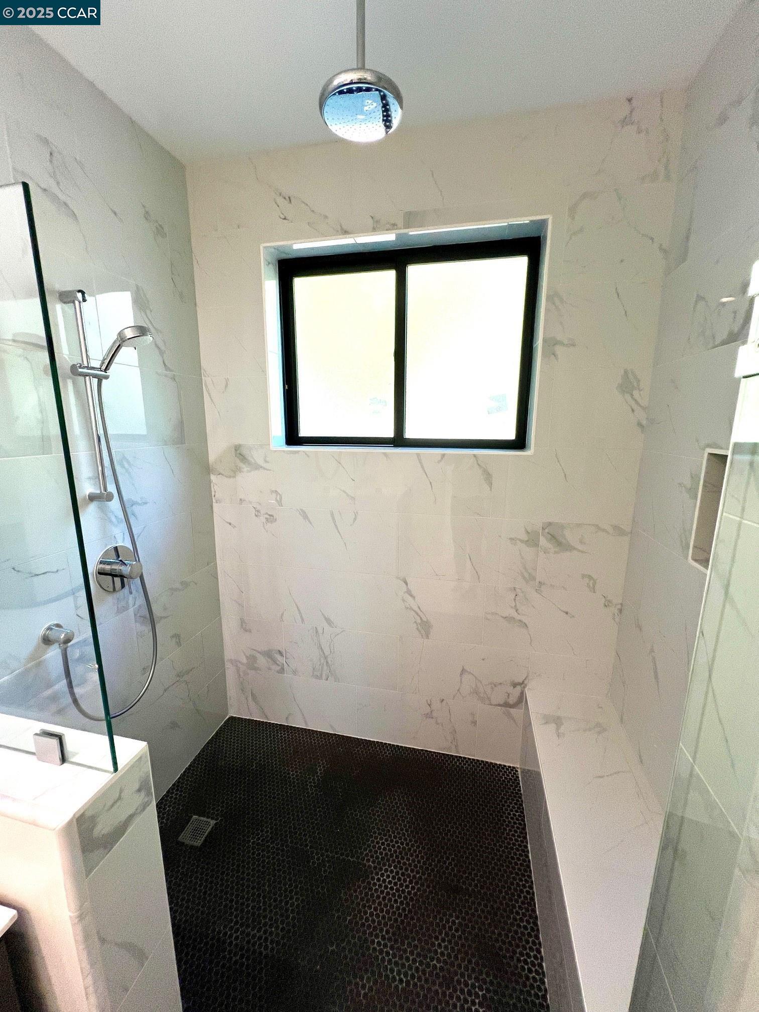 Detail Gallery Image 22 of 34 For 6 Linda Vista, Orinda,  CA 94563 - 4 Beds | 2/1 Baths