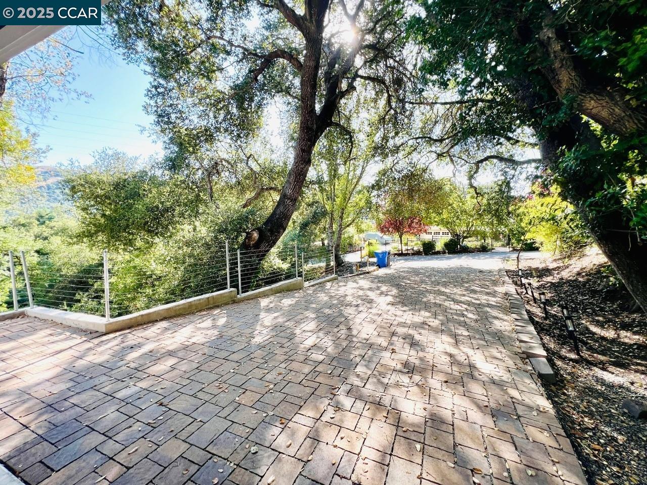 Detail Gallery Image 32 of 34 For 6 Linda Vista, Orinda,  CA 94563 - 4 Beds | 2/1 Baths