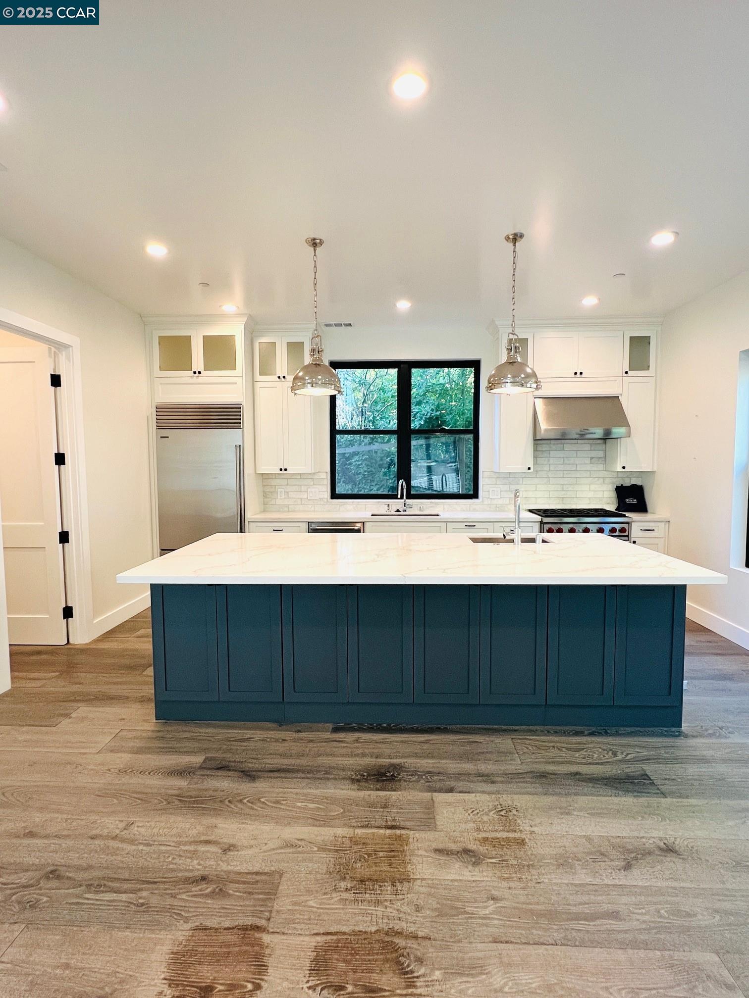 Detail Gallery Image 7 of 34 For 6 Linda Vista, Orinda,  CA 94563 - 4 Beds | 2/1 Baths