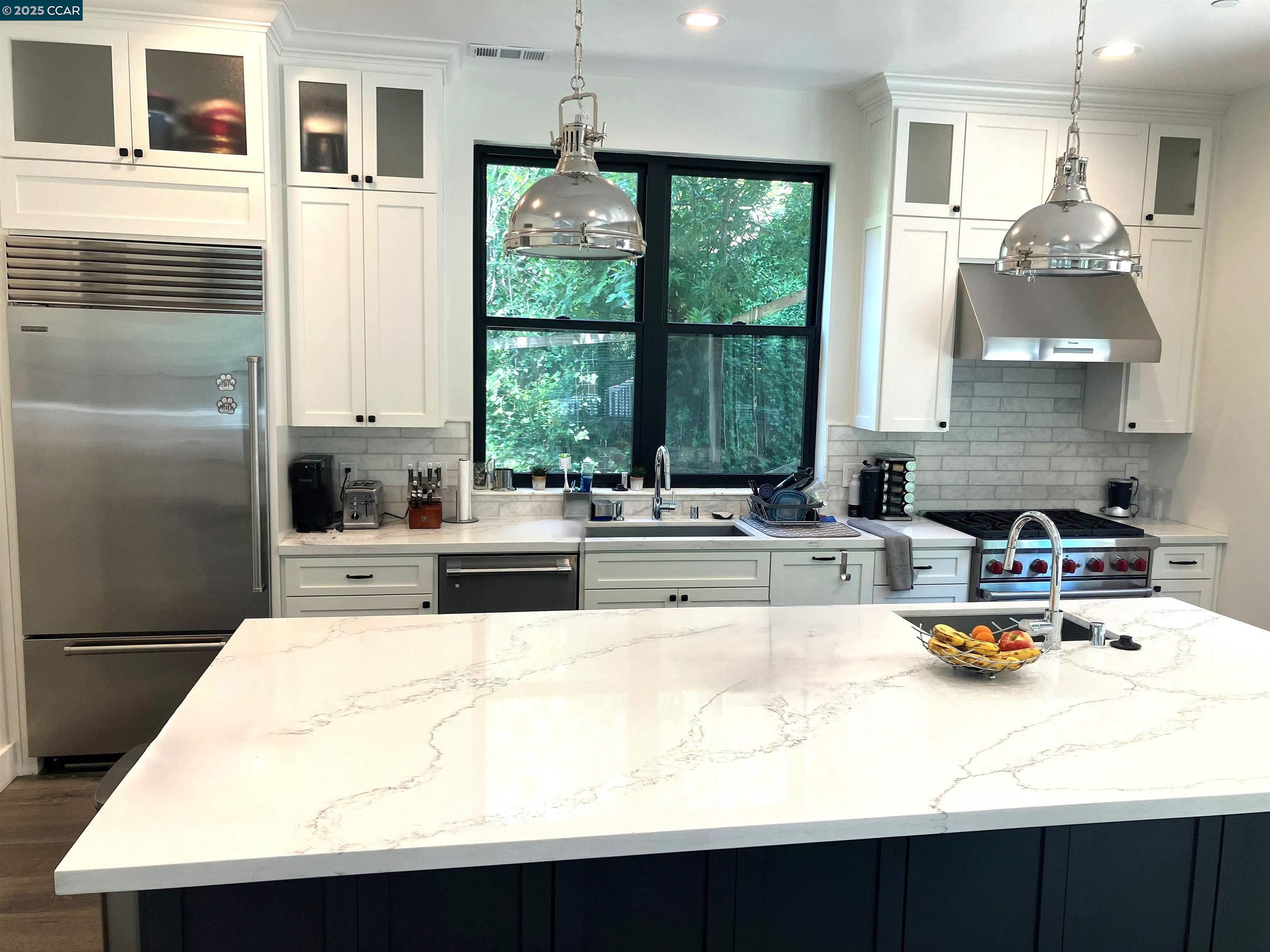 6 Linda Vista, Orinda, California 94563, 4 Bedrooms Bedrooms, 8 Rooms Rooms,2 BathroomsBathrooms,Residential Lease,For Rent,6 Linda Vista,41103096