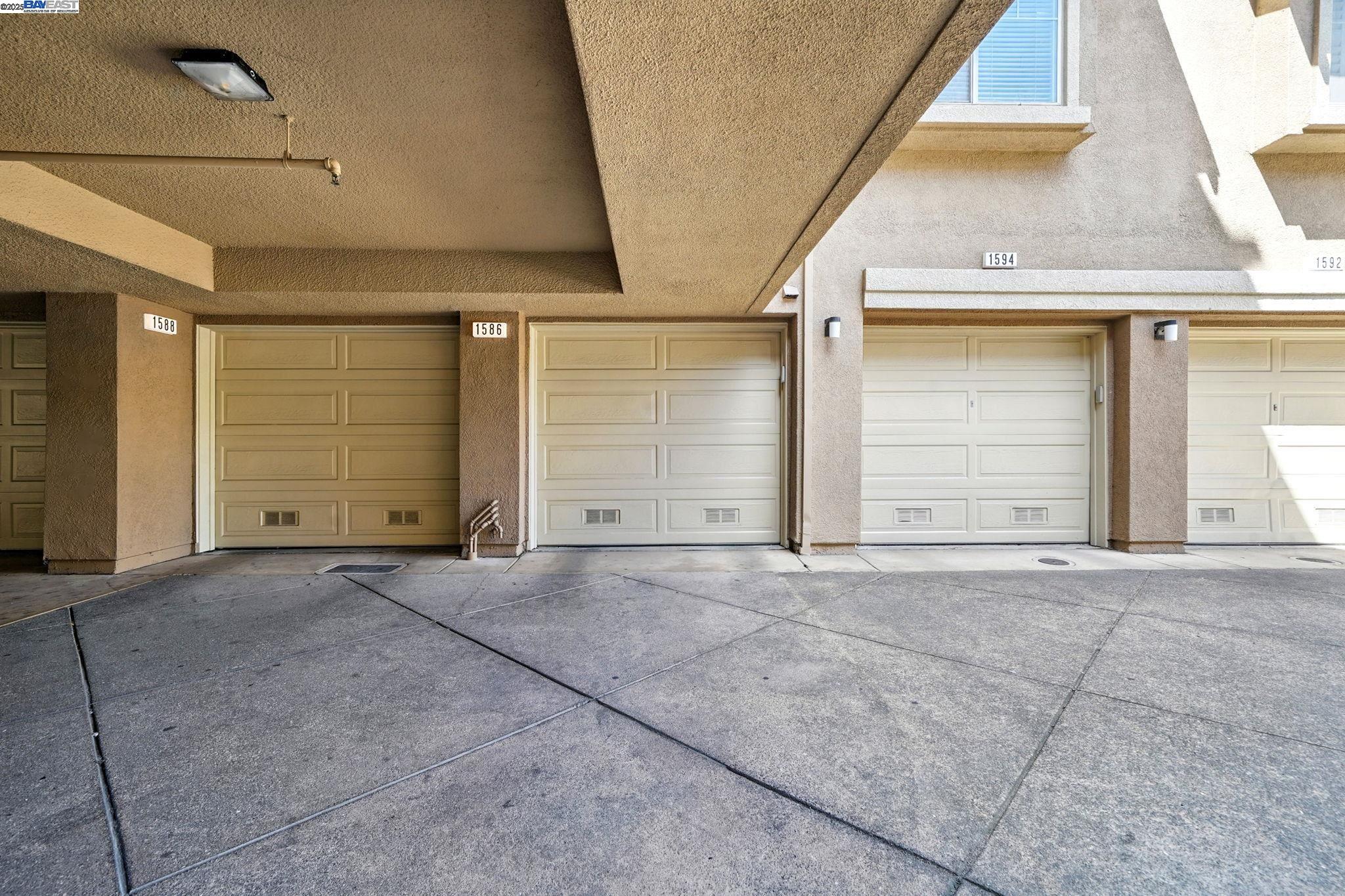 Detail Gallery Image 23 of 35 For 1586 Tucker St #52,  Oakland,  CA 94603 - 2 Beds | 2/1 Baths