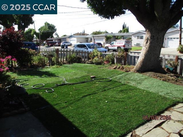 Detail Gallery Image 3 of 26 For 207 Thomas Way, Pittsburg,  CA 94565 - 3 Beds | 2 Baths