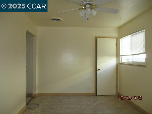 Detail Gallery Image 8 of 26 For 207 Thomas Way, Pittsburg,  CA 94565 - 3 Beds | 2 Baths