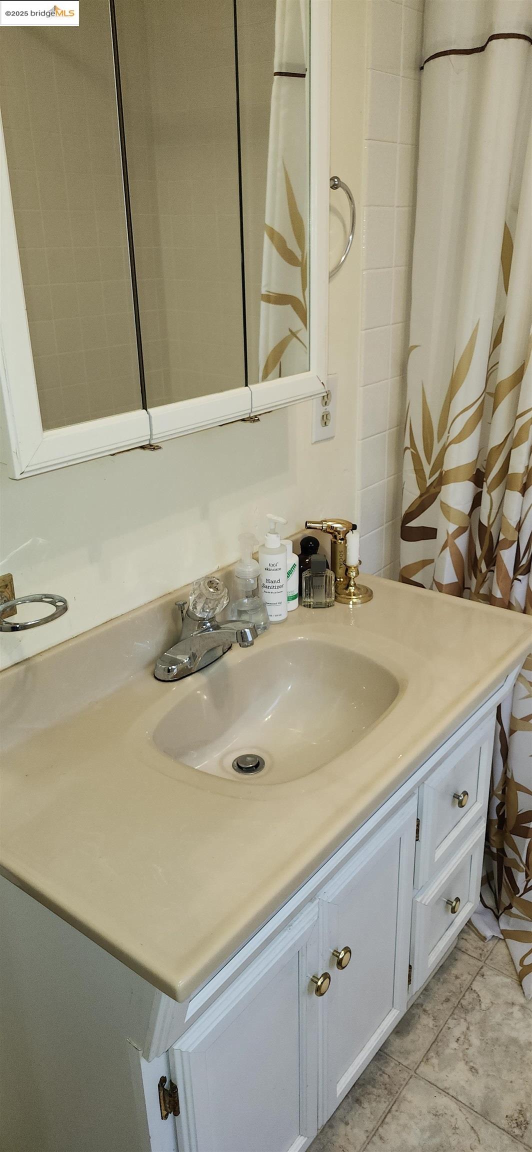 Detail Gallery Image 16 of 17 For 175 Clyde St, Pittsburg,  CA 94565 - 3 Beds | 1/1 Baths