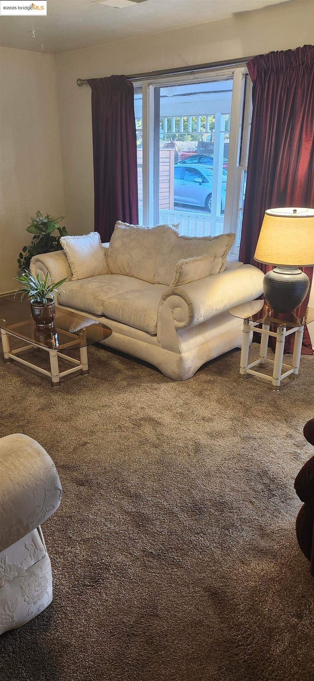 Detail Gallery Image 8 of 17 For 175 Clyde St, Pittsburg,  CA 94565 - 3 Beds | 1/1 Baths