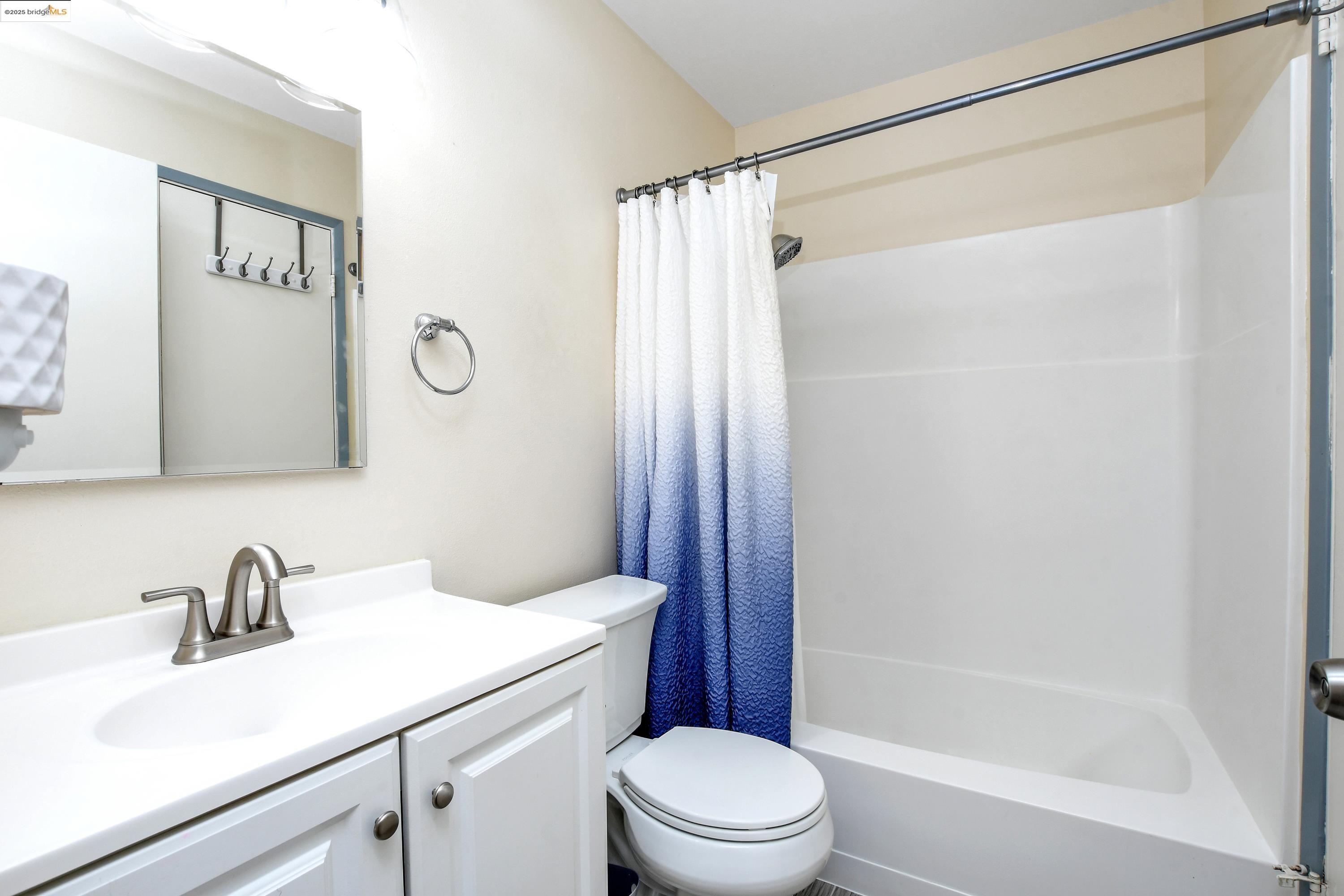 Photo #16: 41103101 Listing: Photo #16