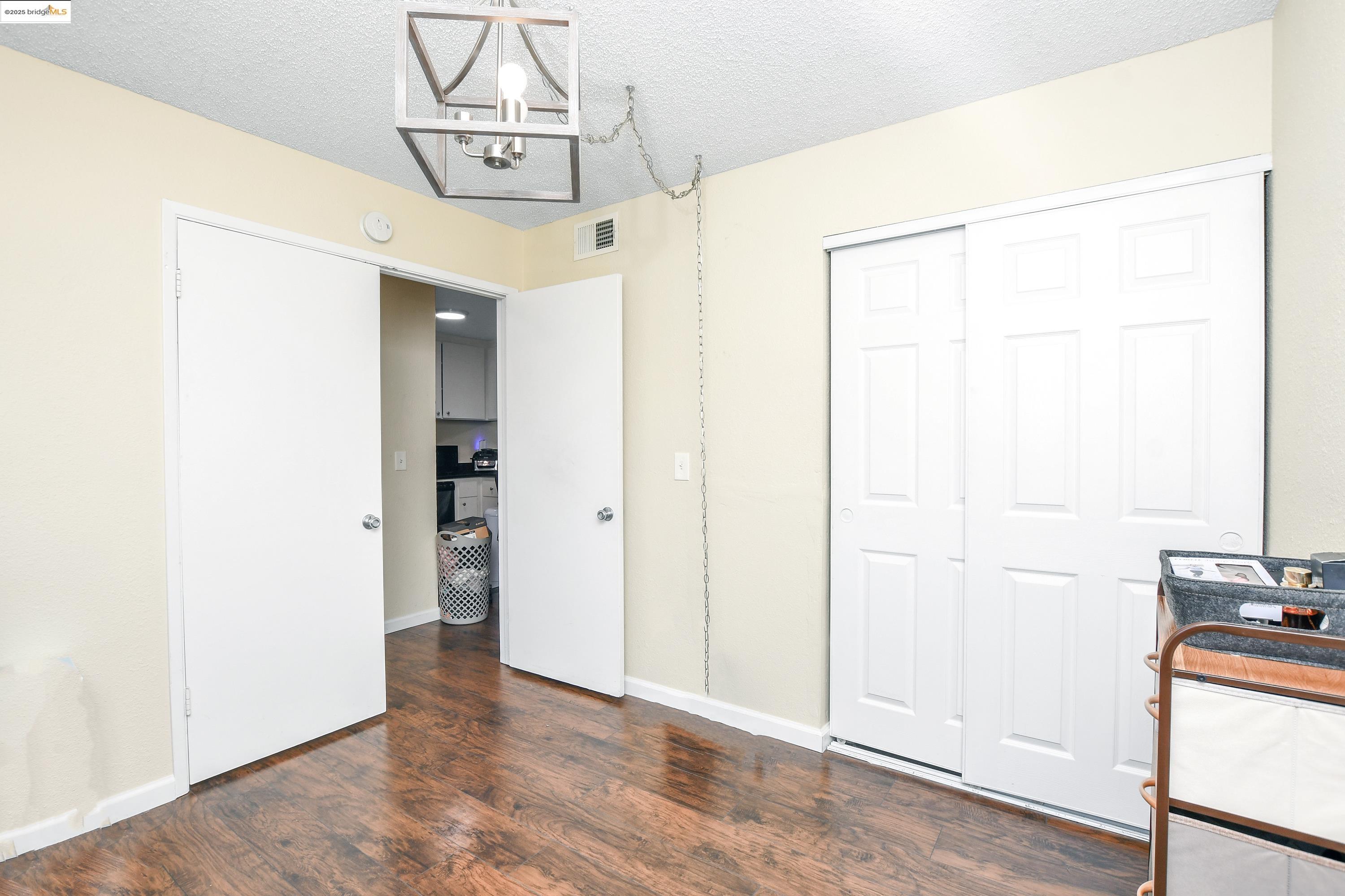Photo #4: 41103101 Listing 