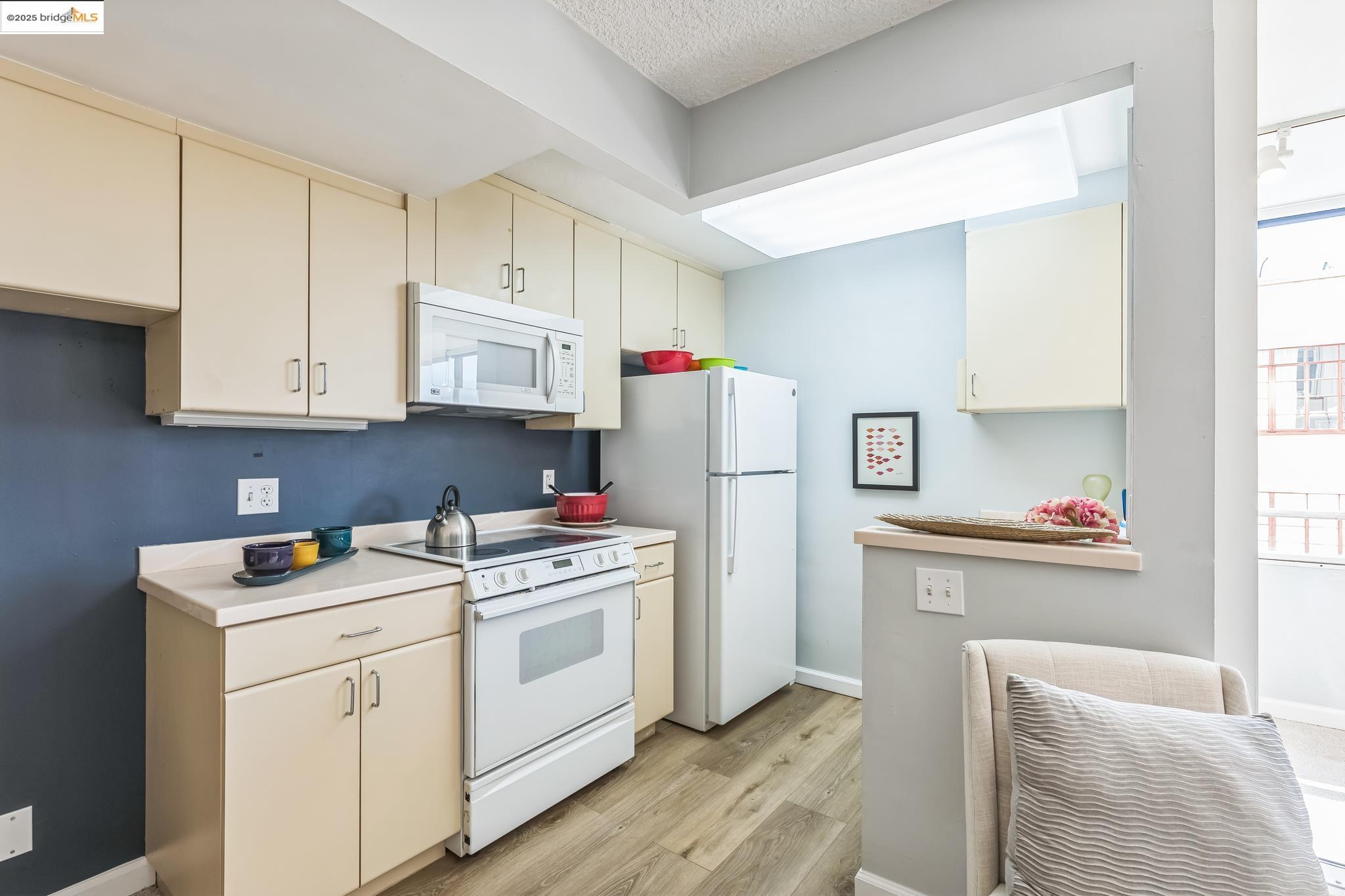 Photo #8: 41103104 Listing: Photo #8