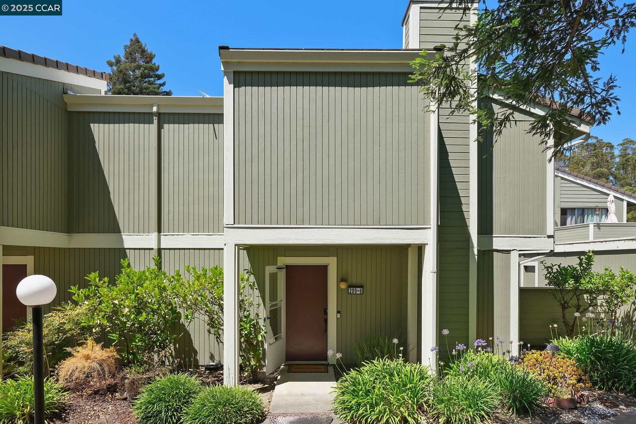 Photo #2: 41103105 Listing 