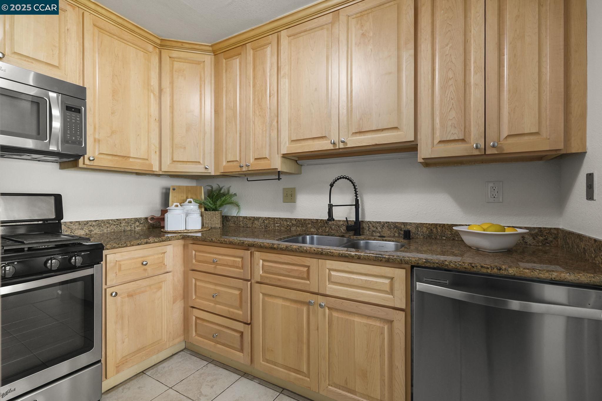 Photo #10: 41103105 Listing: Photo #10