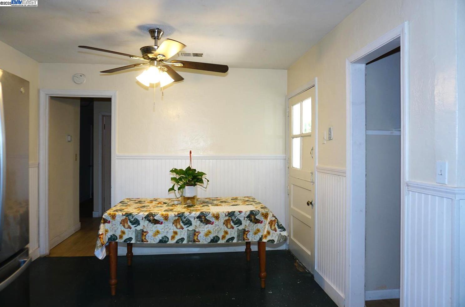 Detail Gallery Image 13 of 39 For 1608 Virginia Place, San Jose,  CA 95116-2955 - 5 Beds | 2 Baths