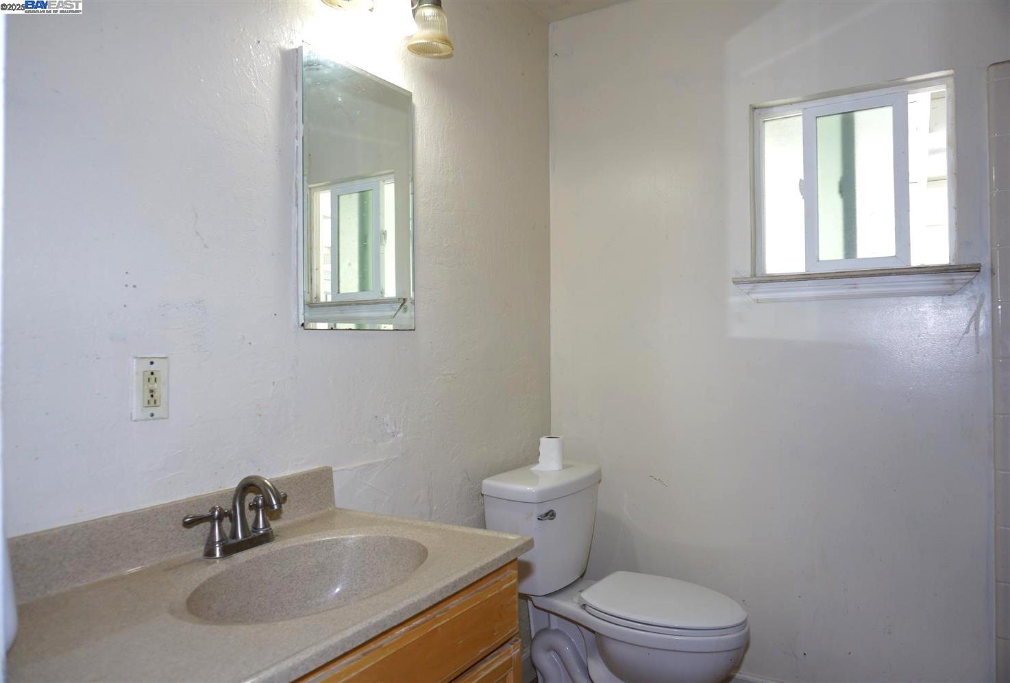 Detail Gallery Image 15 of 39 For 1608 Virginia Place, San Jose,  CA 95116-2955 - 5 Beds | 2 Baths