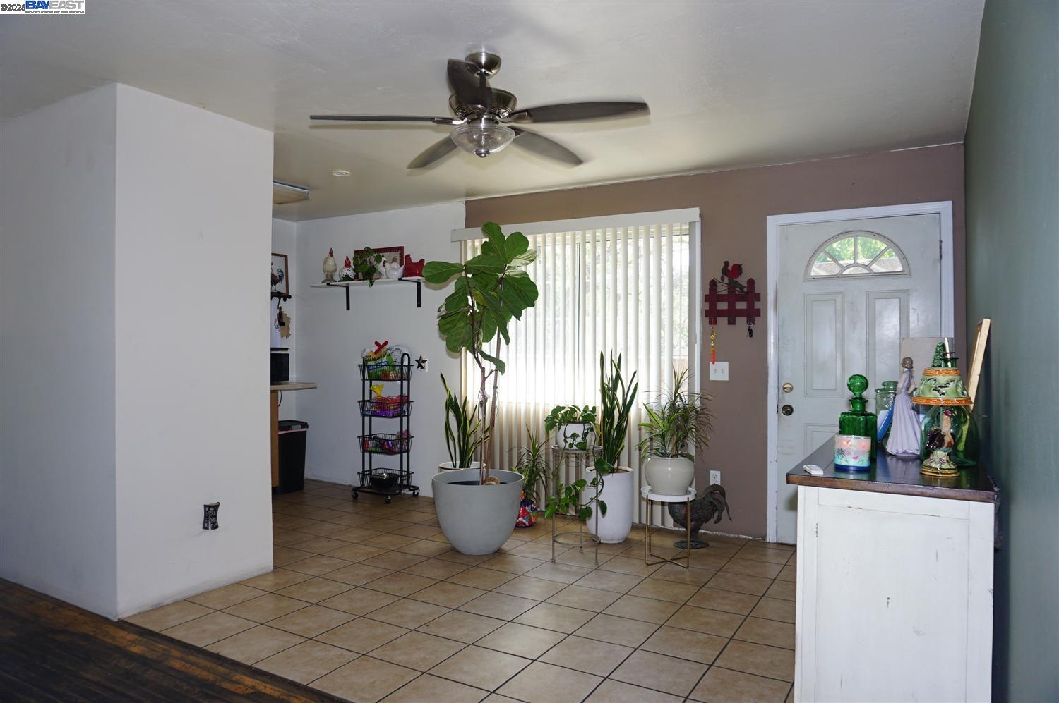 Detail Gallery Image 26 of 39 For 1608 Virginia Place, San Jose,  CA 95116-2955 - 5 Beds | 2 Baths