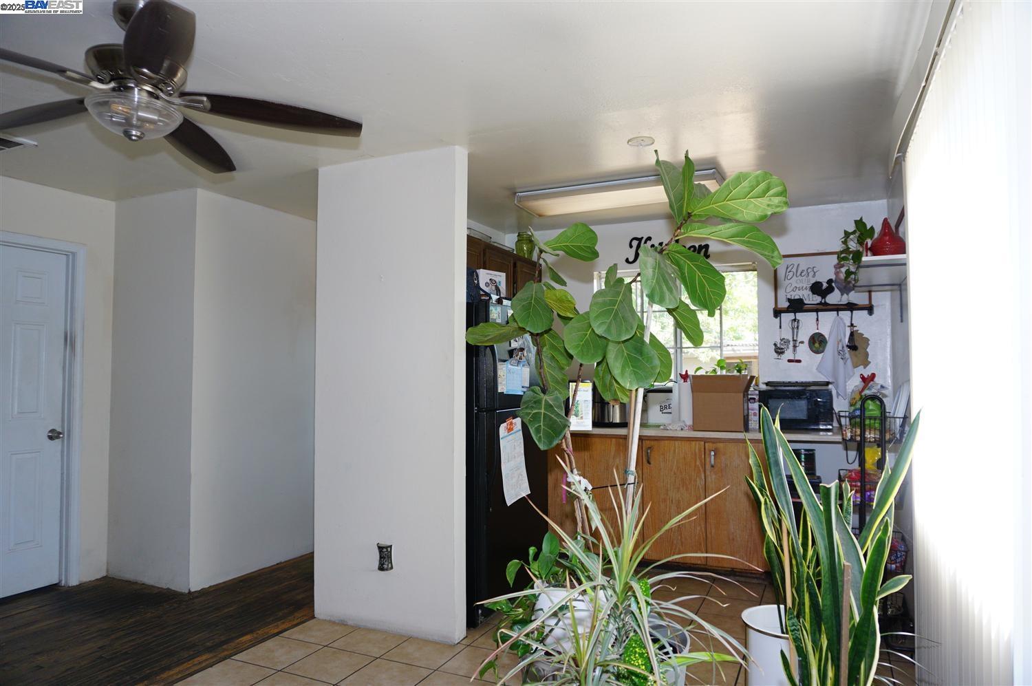 Detail Gallery Image 27 of 39 For 1608 Virginia Place, San Jose,  CA 95116-2955 - 5 Beds | 2 Baths