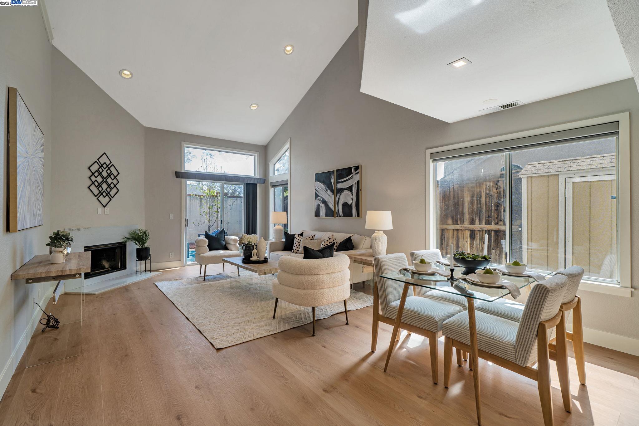 Detail Gallery Image 16 of 60 For 1549 Trimingham Drive, Pleasanton,  CA 94566-8425 - 3 Beds | 3 Baths