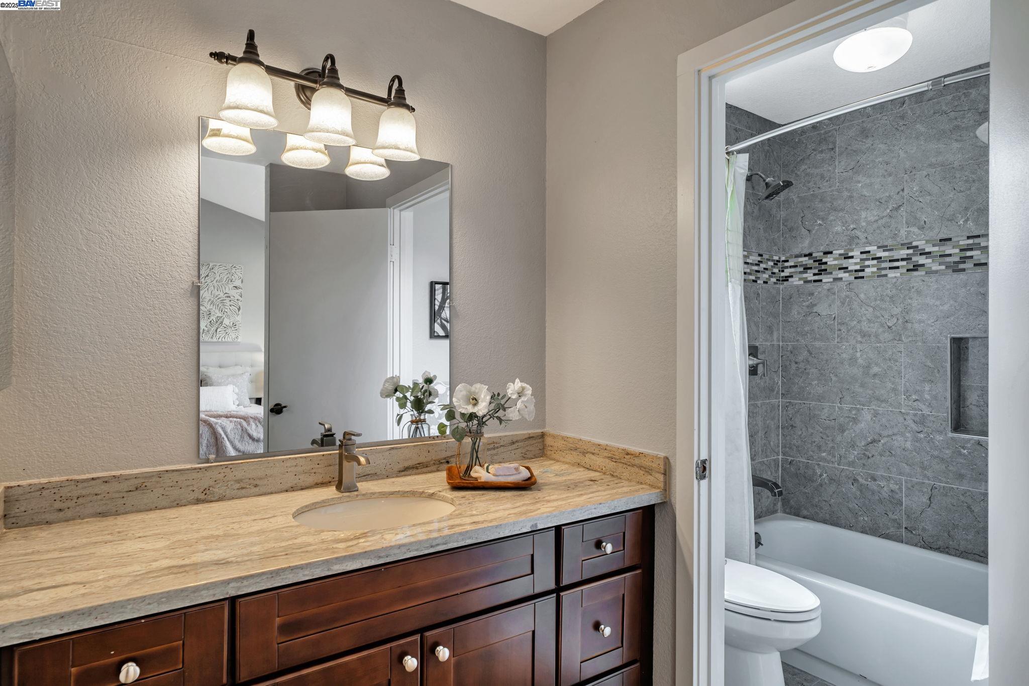 Detail Gallery Image 38 of 60 For 1549 Trimingham Drive, Pleasanton,  CA 94566-8425 - 3 Beds | 3 Baths