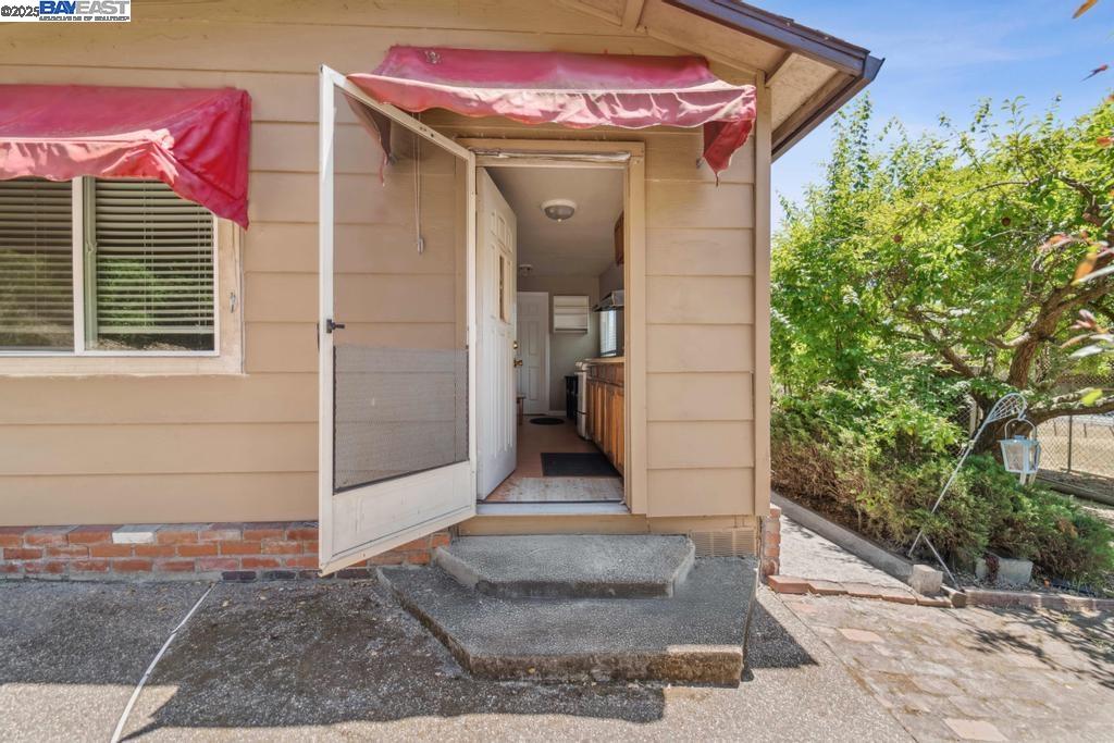 Detail Gallery Image 38 of 48 For 6312 Paloverde Rd, Castro Valley,  CA 94552 - 3 Beds | 2 Baths