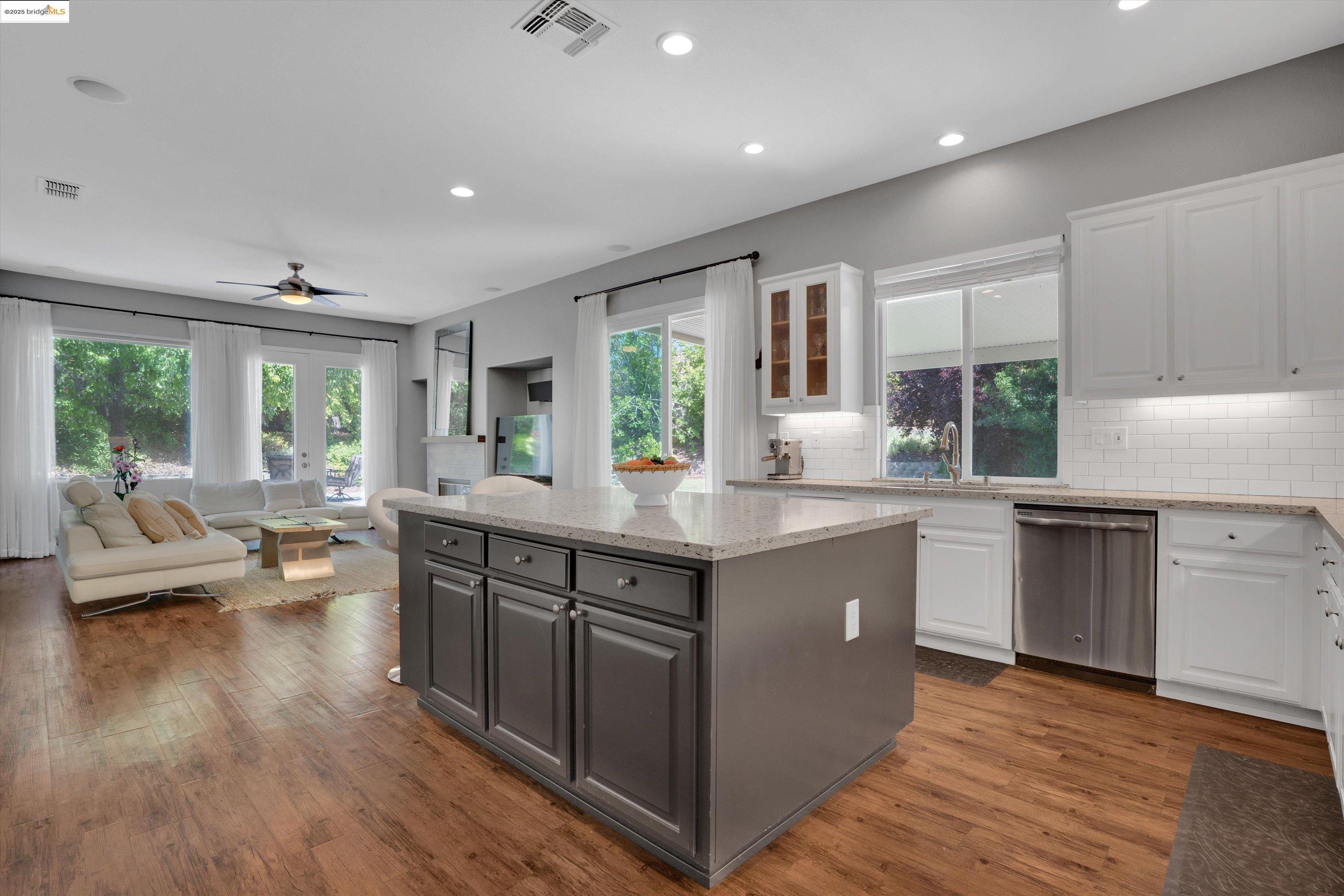Detail Gallery Image 11 of 44 For 2654 Wawona Ct, Antioch,  CA 94531 - 4 Beds | 2 Baths
