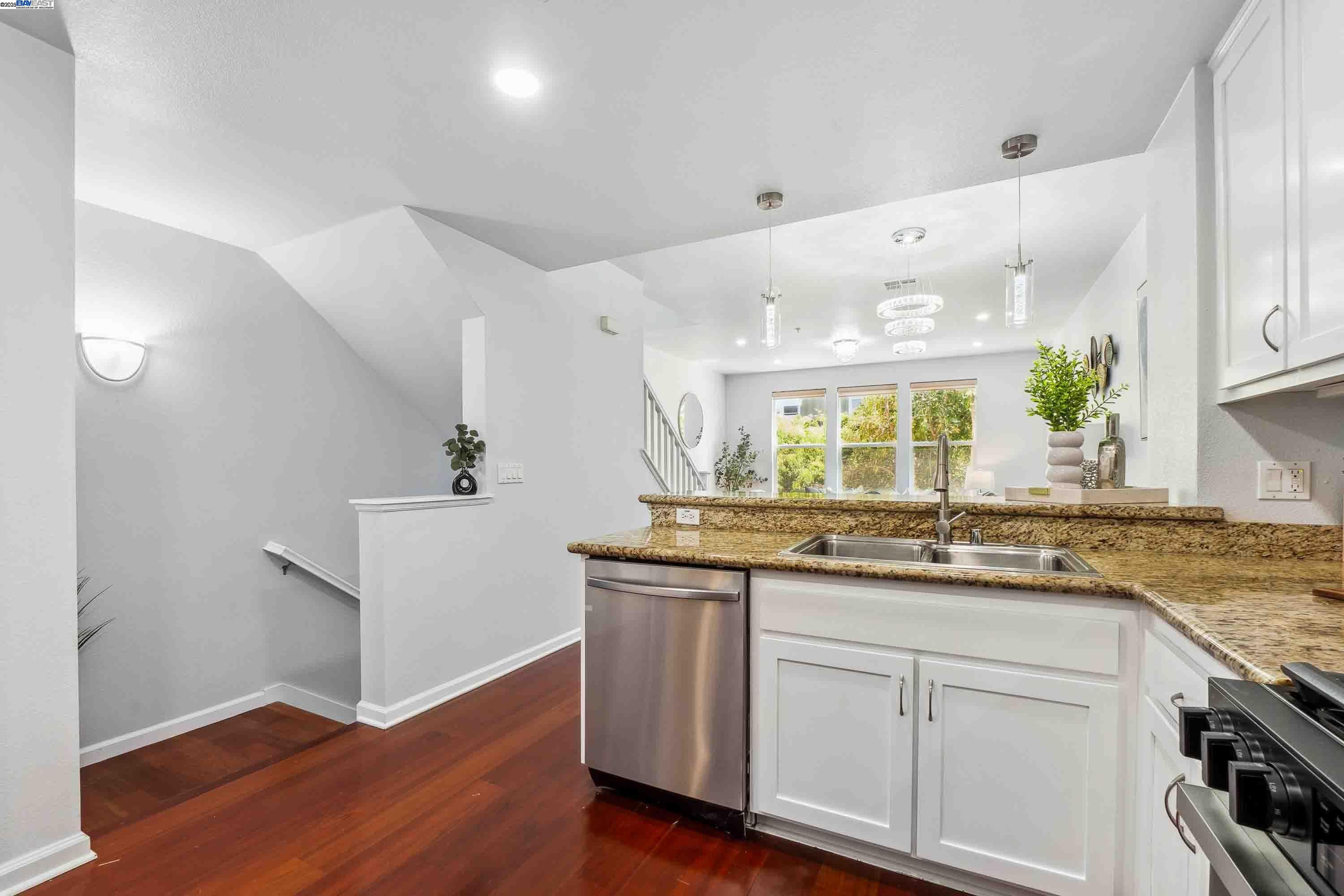 Photo #9: 41103114 Listing: Photo #9