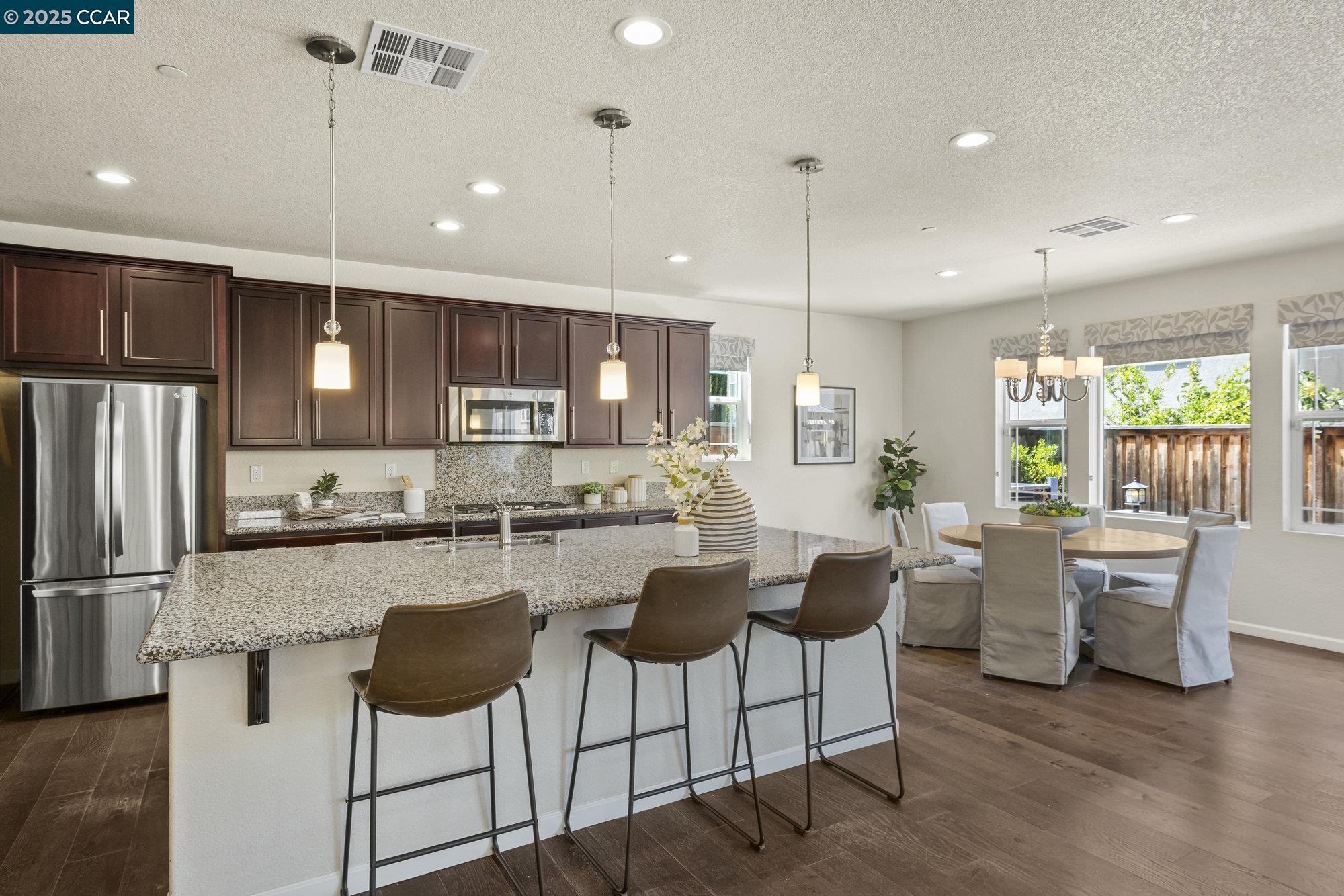 Detail Gallery Image 22 of 58 For 589 W Huntington Ave, Mountain House,  CA 95391 - 5 Beds | 4/1 Baths