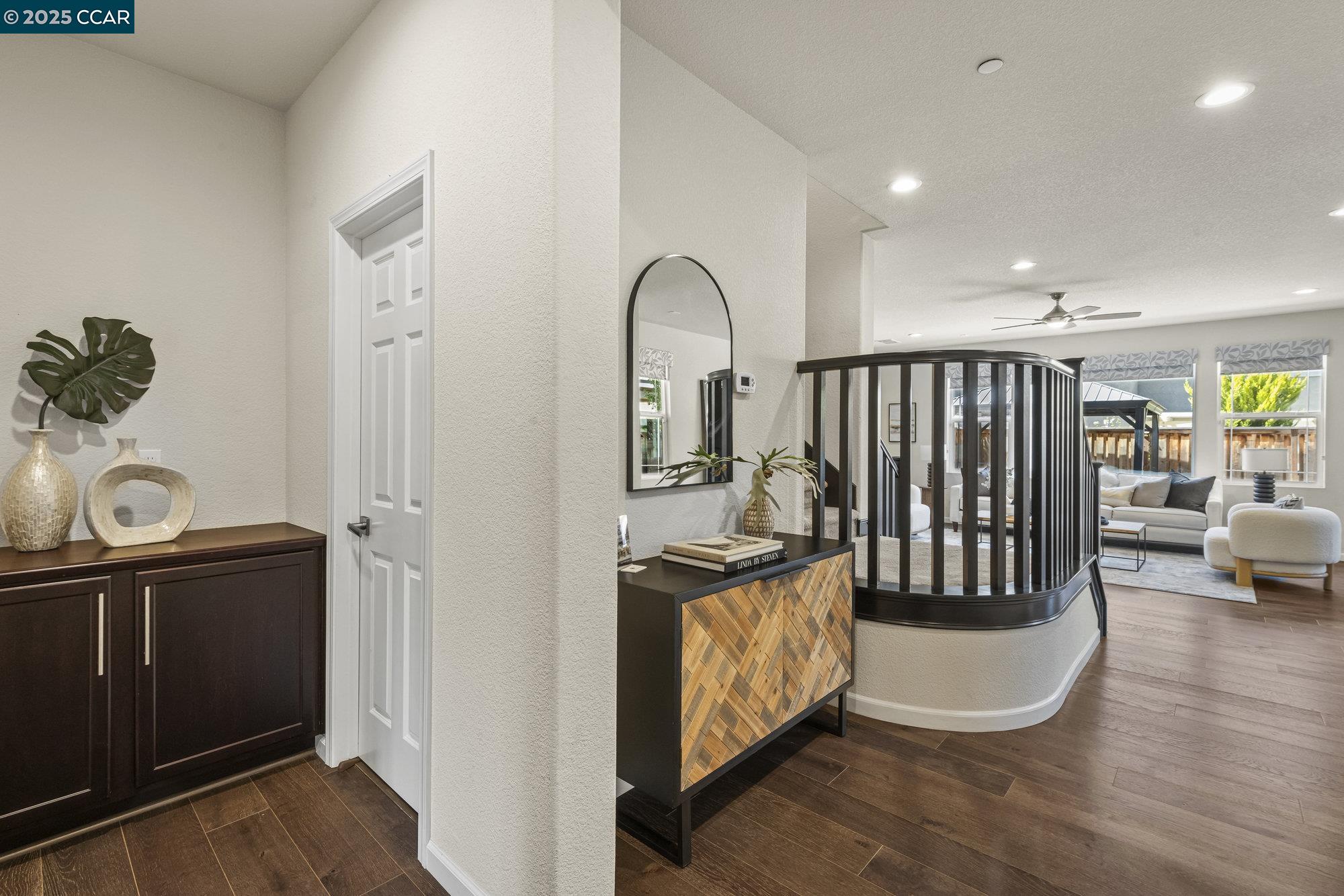 Detail Gallery Image 24 of 58 For 589 W Huntington Ave, Mountain House,  CA 95391 - 5 Beds | 4/1 Baths