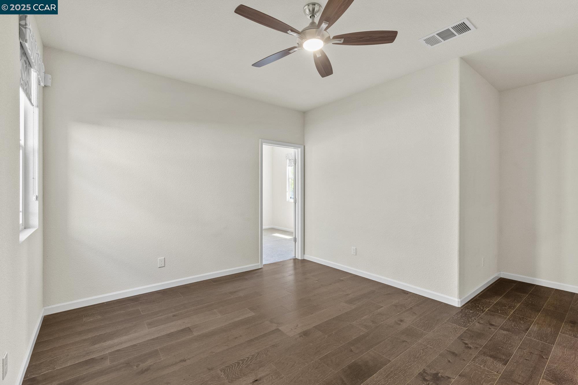 Detail Gallery Image 27 of 58 For 589 W Huntington Ave, Mountain House,  CA 95391 - 5 Beds | 4/1 Baths