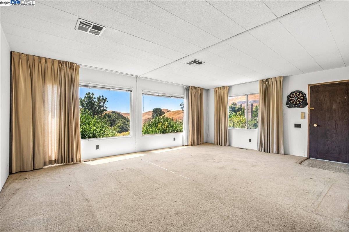 Detail Gallery Image 13 of 19 For 42300 Vargas Rd, Fremont,  CA 94539 - – Beds | – Baths