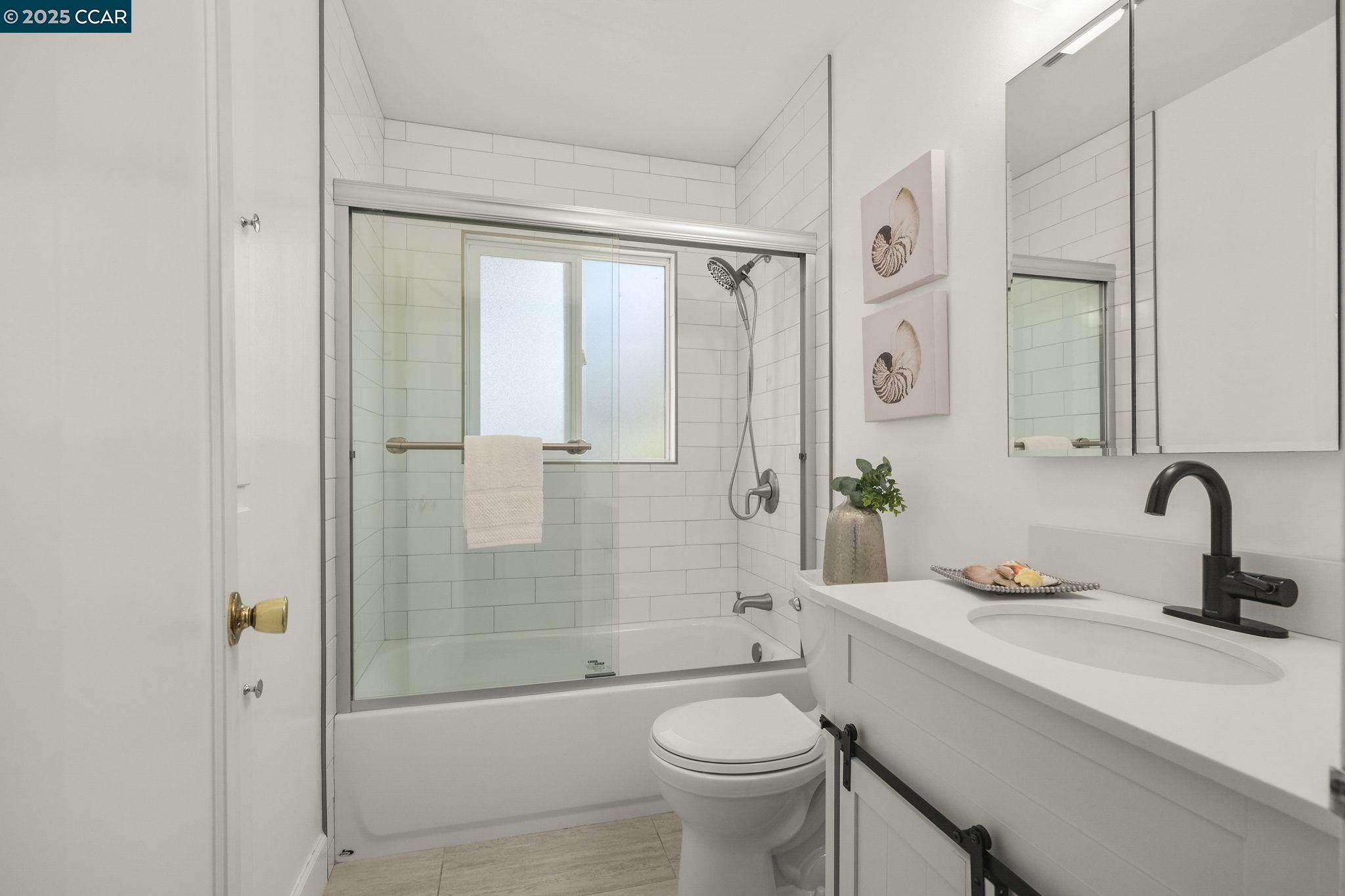 Detail Gallery Image 20 of 31 For 884 Juanita Dr, Lafayette,  CA 94595 - 4 Beds | 2 Baths