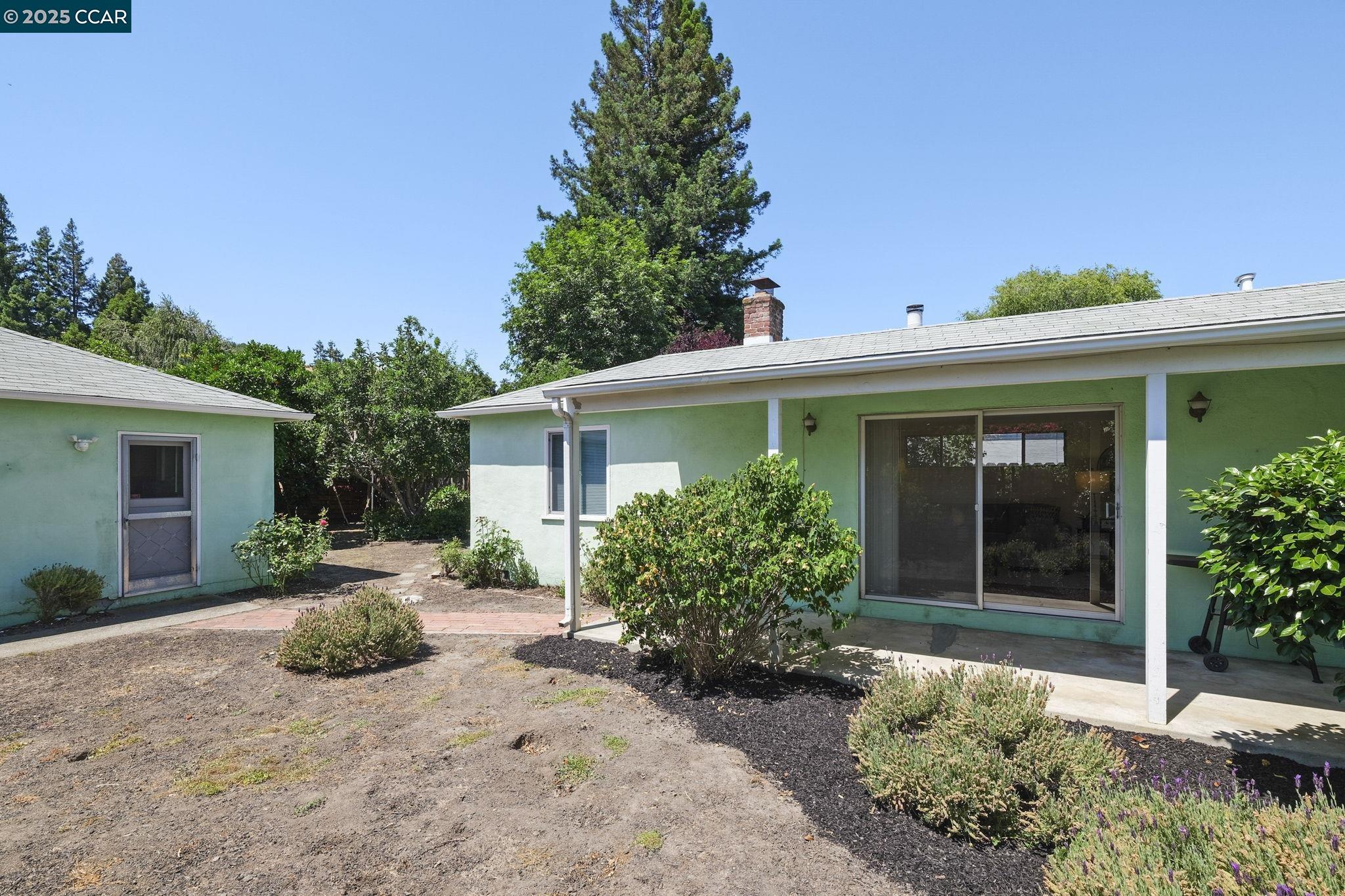 Detail Gallery Image 28 of 31 For 884 Juanita Dr, Lafayette,  CA 94595 - 4 Beds | 2 Baths