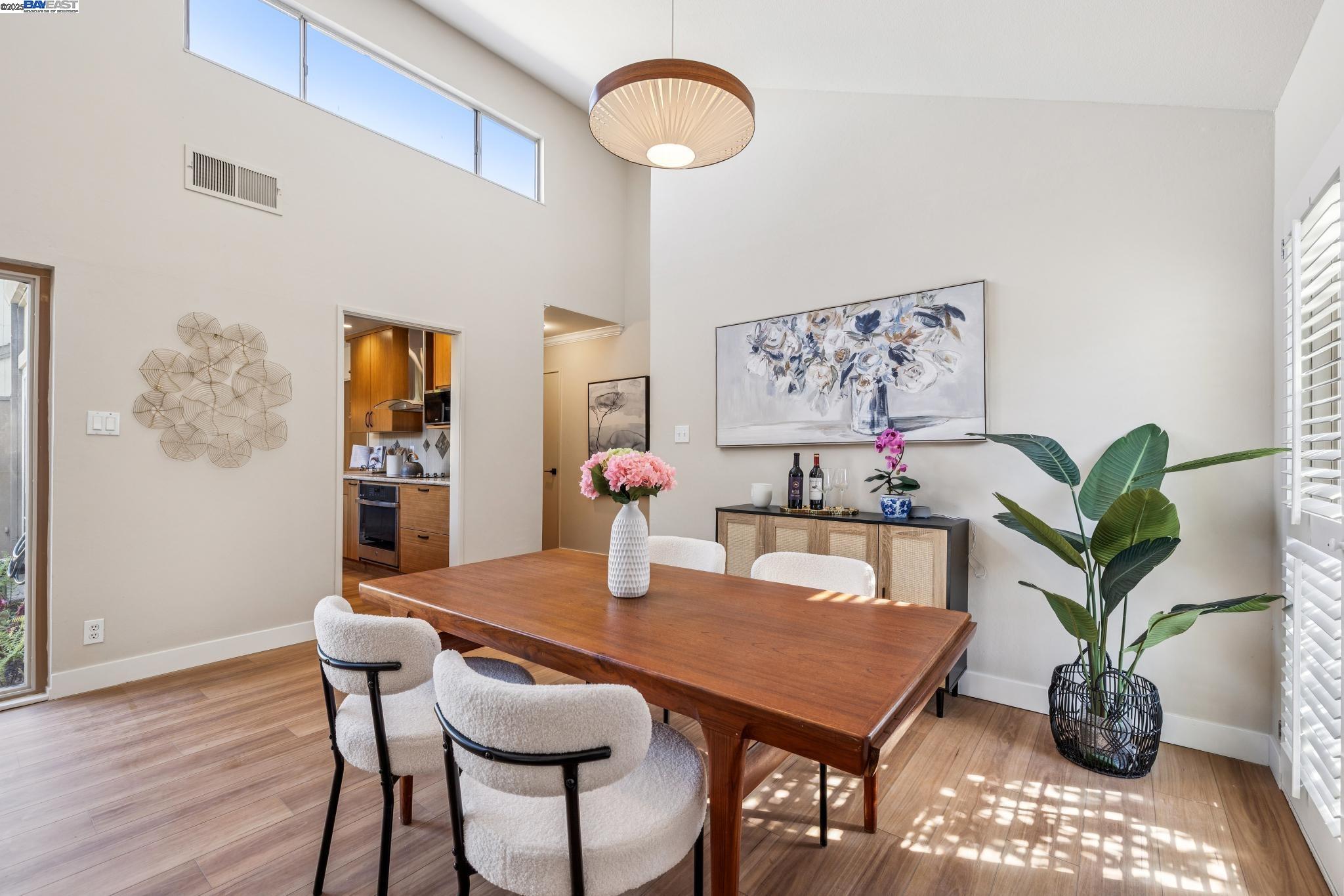 Photo #5: 41103122 Listing 