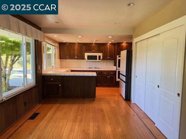 1901 Park Meadow, Alamo, California 94507, 4 Bedrooms Bedrooms, 10 Rooms Rooms,2 BathroomsBathrooms,Residential Lease,For Rent,1901 Park Meadow,41103123