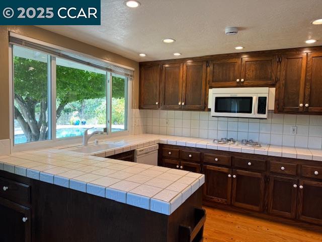 1901 Park Meadow, Alamo, California 94507, 4 Bedrooms Bedrooms, 10 Rooms Rooms,2 BathroomsBathrooms,Residential Lease,For Rent,1901 Park Meadow,41103123