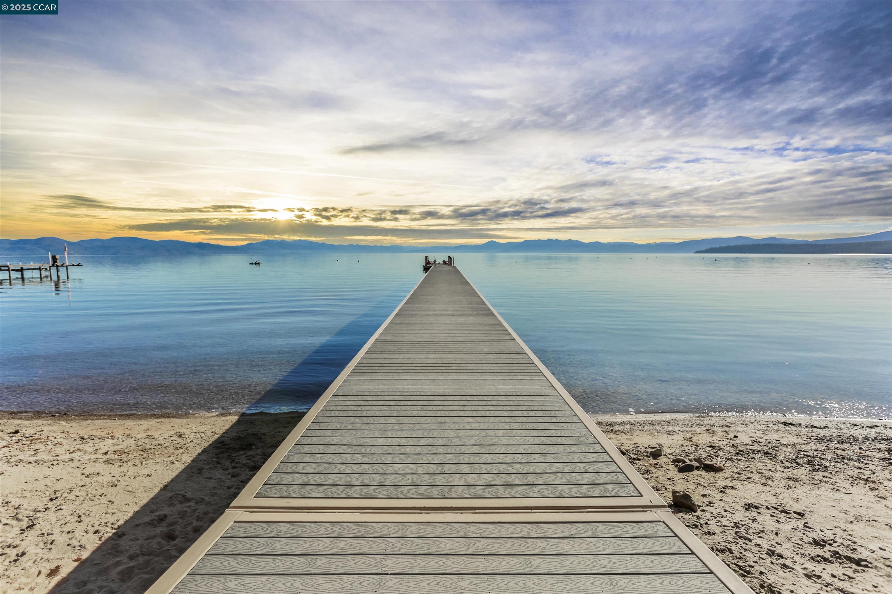 Detail Gallery Image 2 of 26 For 6750 North Lake Blvd 1e,  Tahoe Vista,  CA 96148 - 4 Beds | 4/1 Baths