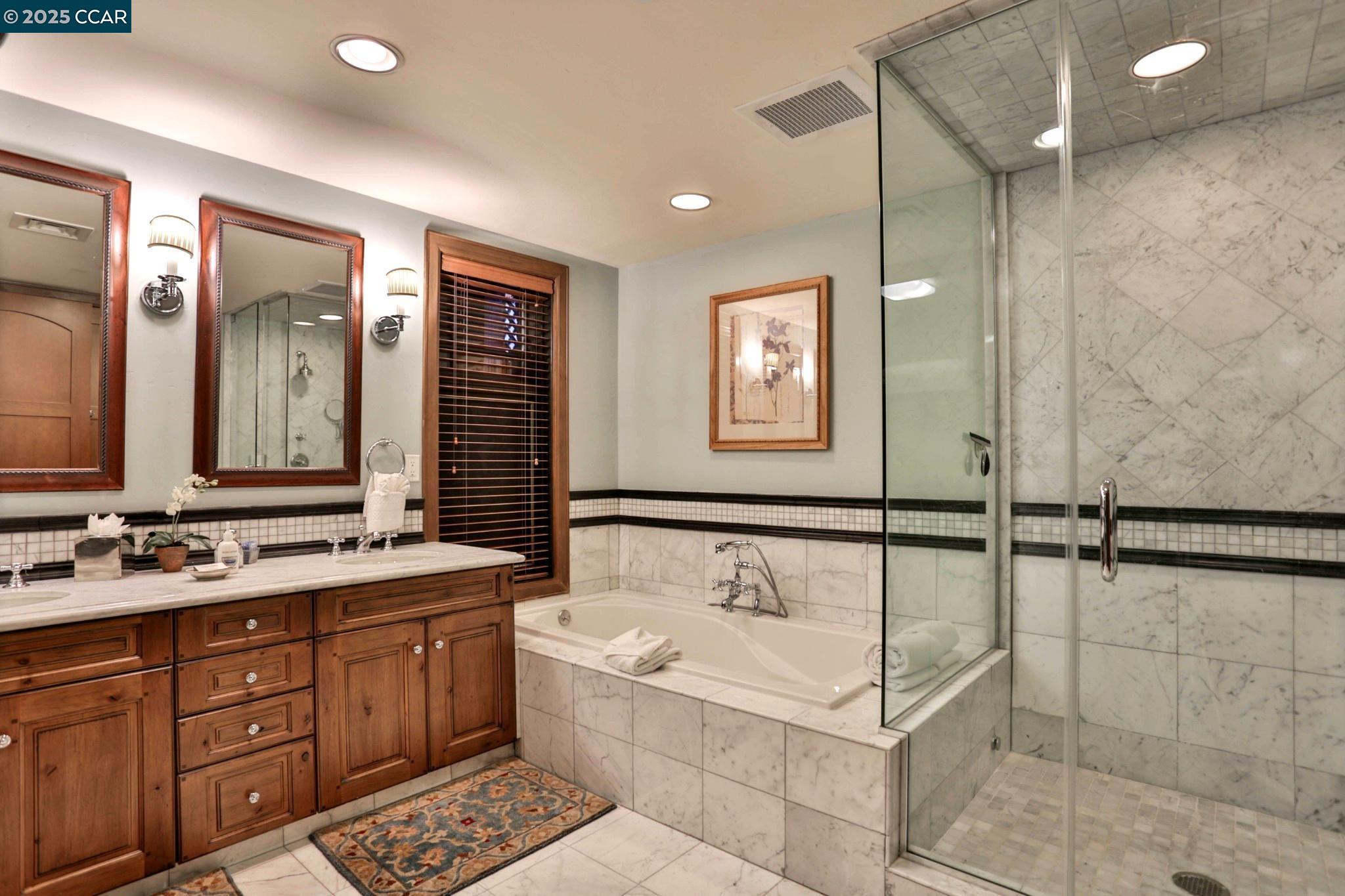 Detail Gallery Image 16 of 26 For 6750 North Lake Blvd 1e,  Tahoe Vista,  CA 96148 - 4 Beds | 4/1 Baths