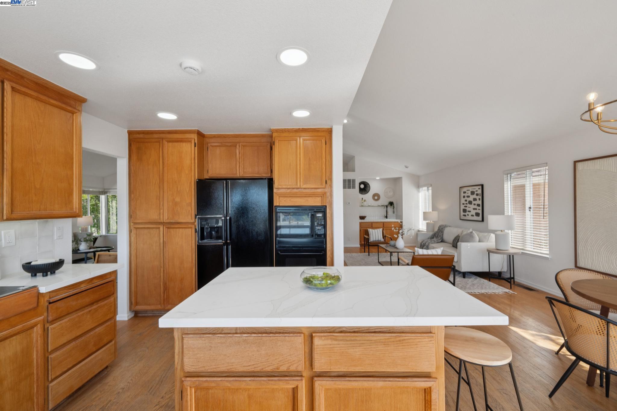 447 Donner Way, San Ramon, California 94582, 3 Bedrooms Bedrooms, 10 Rooms Rooms,2 BathroomsBathrooms,Residential,For Sale,447 Donner Way,41103125