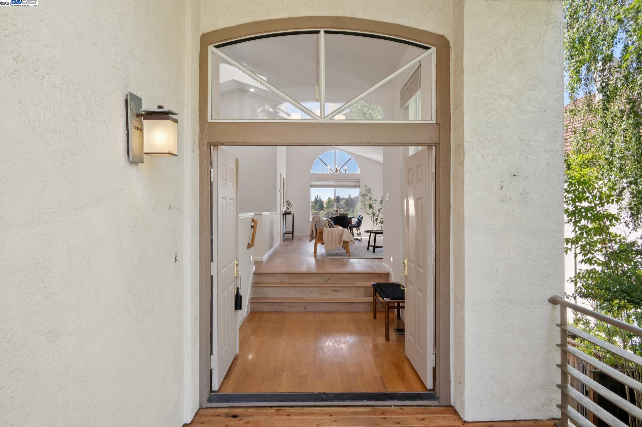 447 Donner Way, San Ramon, California 94582, 3 Bedrooms Bedrooms, 10 Rooms Rooms,2 BathroomsBathrooms,Residential,For Sale,447 Donner Way,41103125