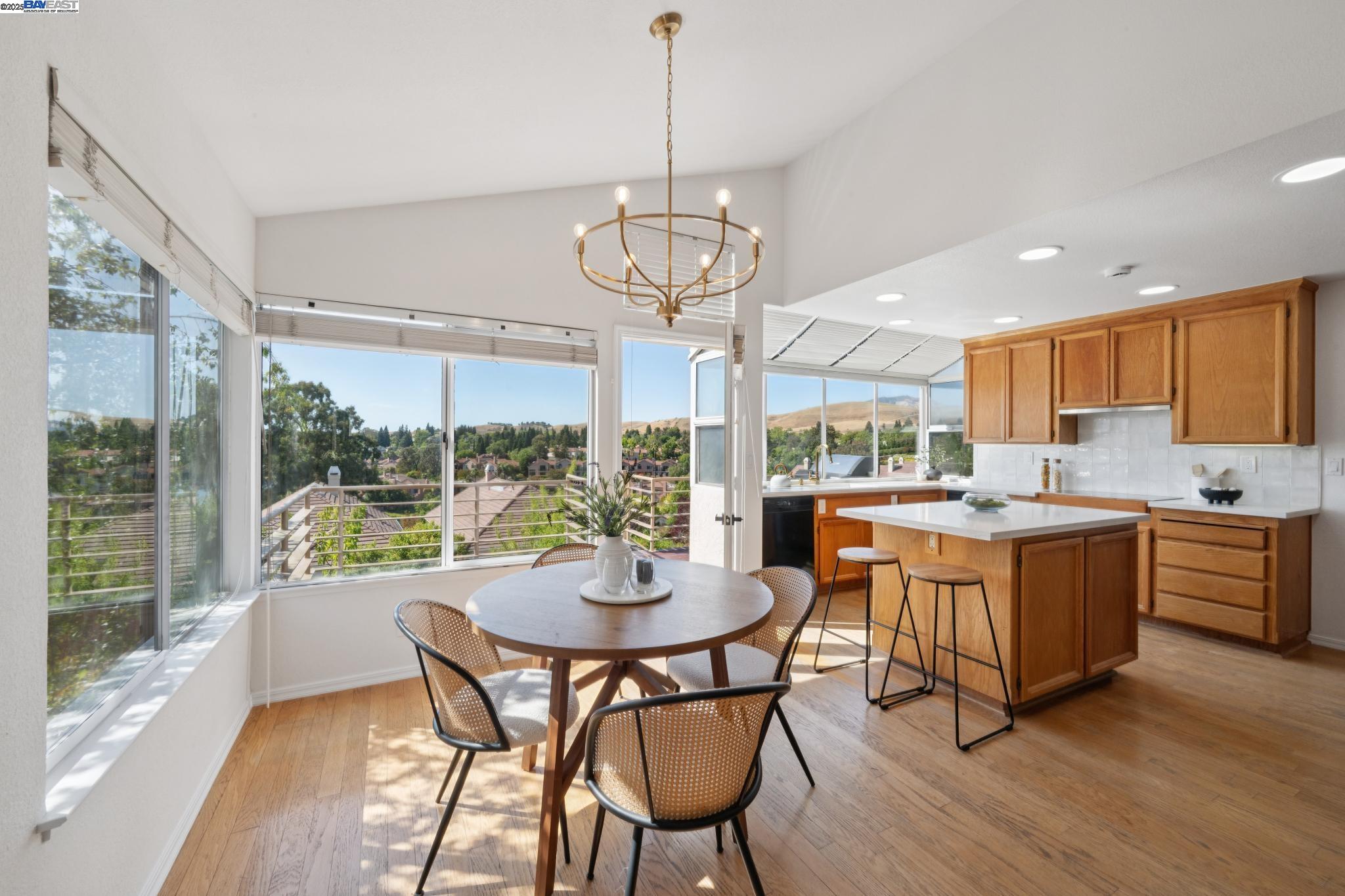 447 Donner Way, San Ramon, California 94582, 3 Bedrooms Bedrooms, 10 Rooms Rooms,2 BathroomsBathrooms,Residential,For Sale,447 Donner Way,41103125