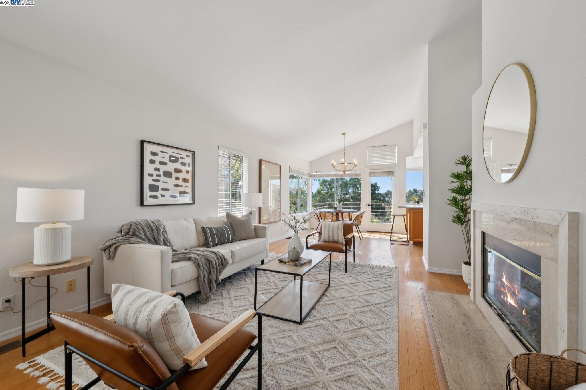 447 Donner Way, San Ramon, California 94582, 3 Bedrooms Bedrooms, 10 Rooms Rooms,2 BathroomsBathrooms,Residential,For Sale,447 Donner Way,41103125