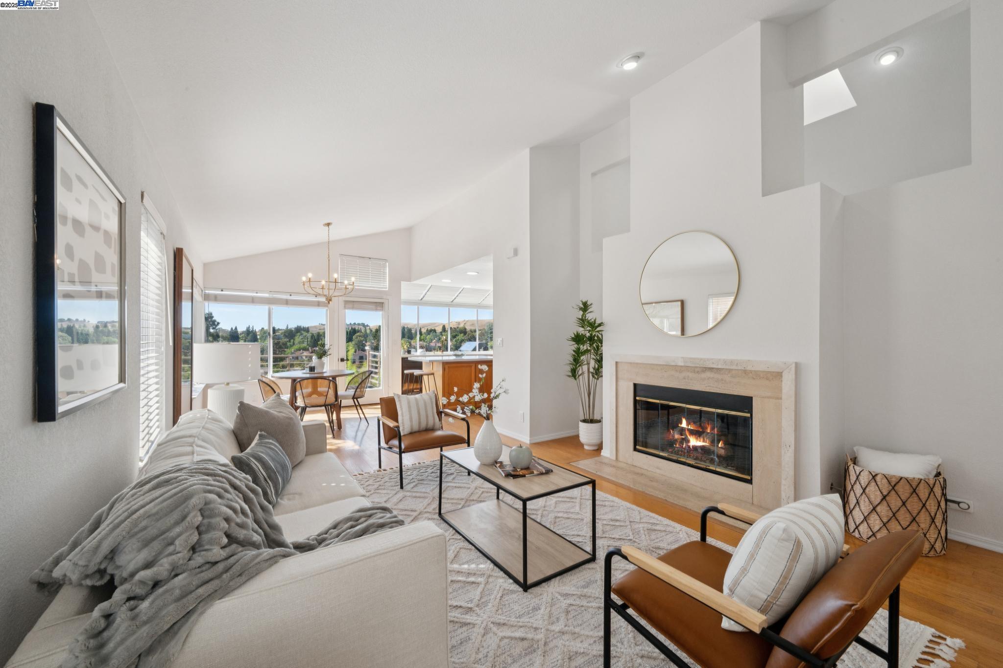 447 Donner Way, San Ramon, California 94582, 3 Bedrooms Bedrooms, 10 Rooms Rooms,2 BathroomsBathrooms,Residential,For Sale,447 Donner Way,41103125