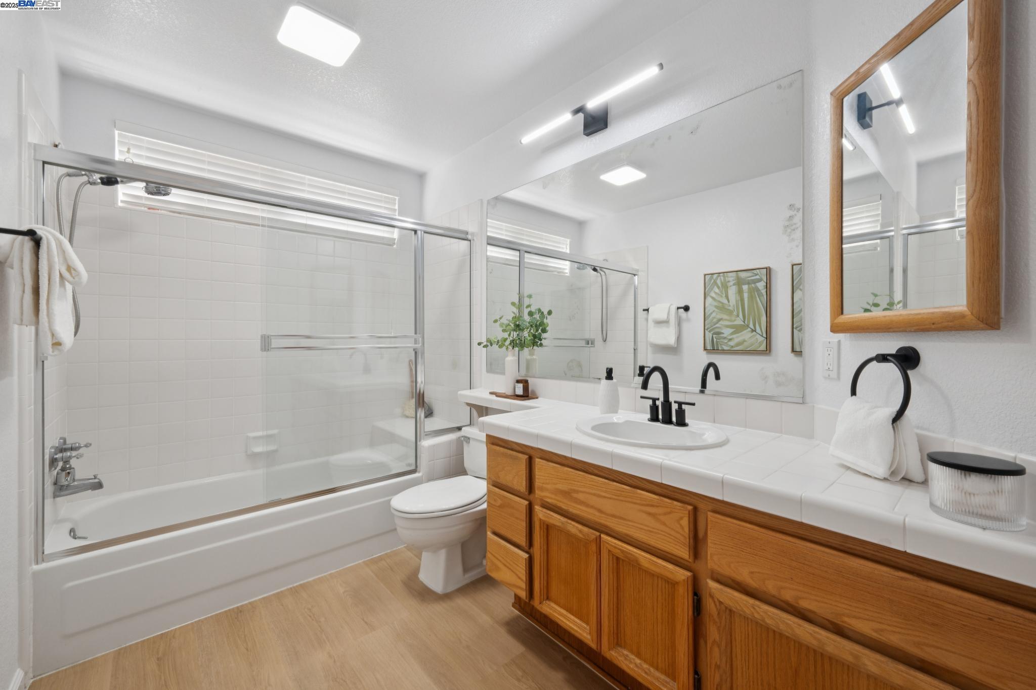 447 Donner Way, San Ramon, California 94582, 3 Bedrooms Bedrooms, 10 Rooms Rooms,2 BathroomsBathrooms,Residential,For Sale,447 Donner Way,41103125