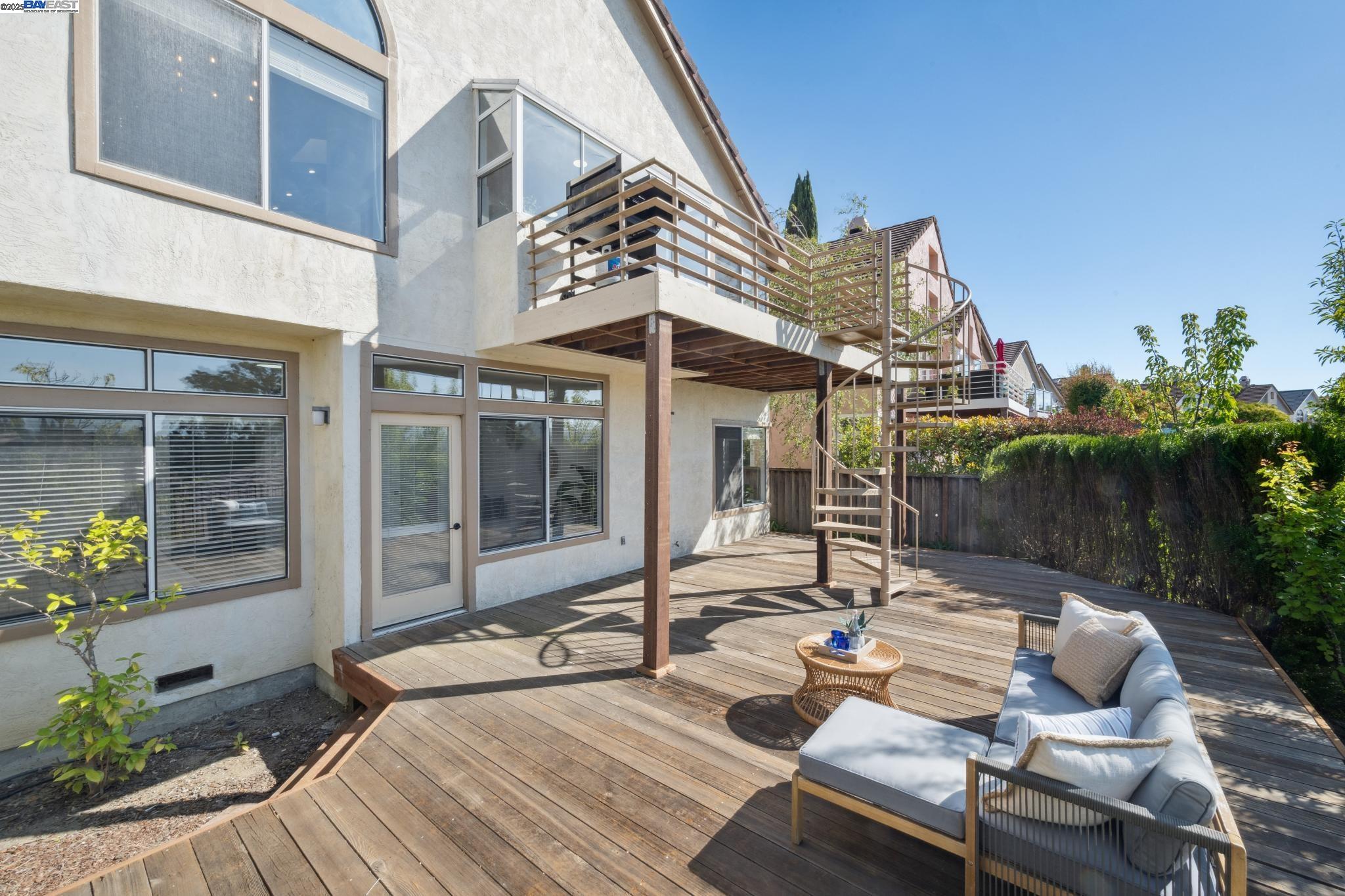 447 Donner Way, San Ramon, California 94582, 3 Bedrooms Bedrooms, 10 Rooms Rooms,2 BathroomsBathrooms,Residential,For Sale,447 Donner Way,41103125