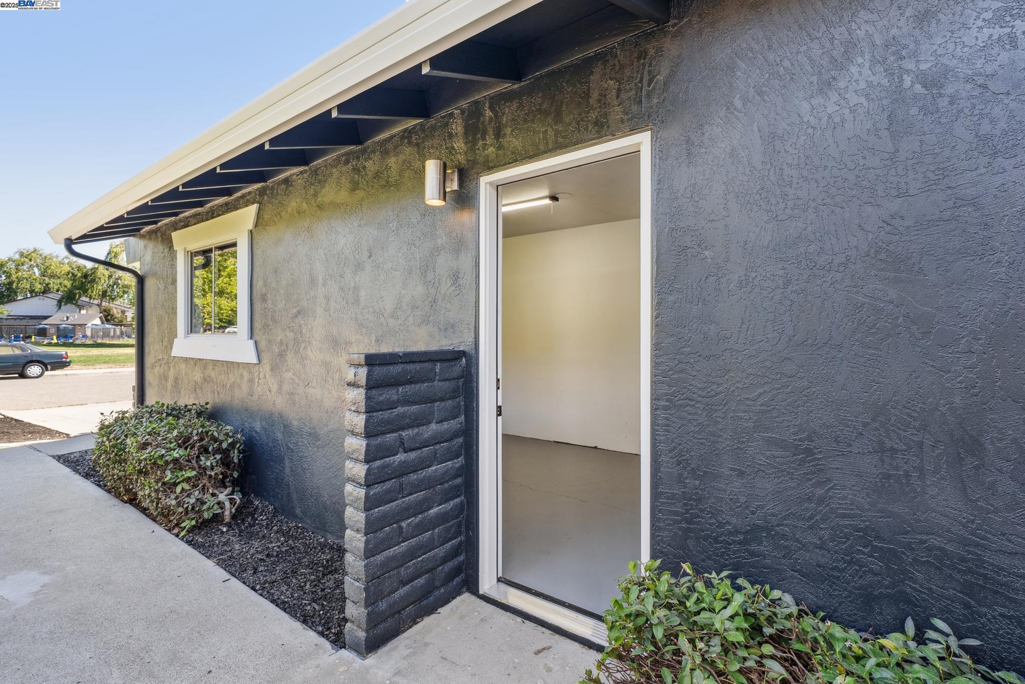 5286 Norma Way, Livermore, California 94550, ,Residential Income,For Sale,5286 Norma Way,41103126