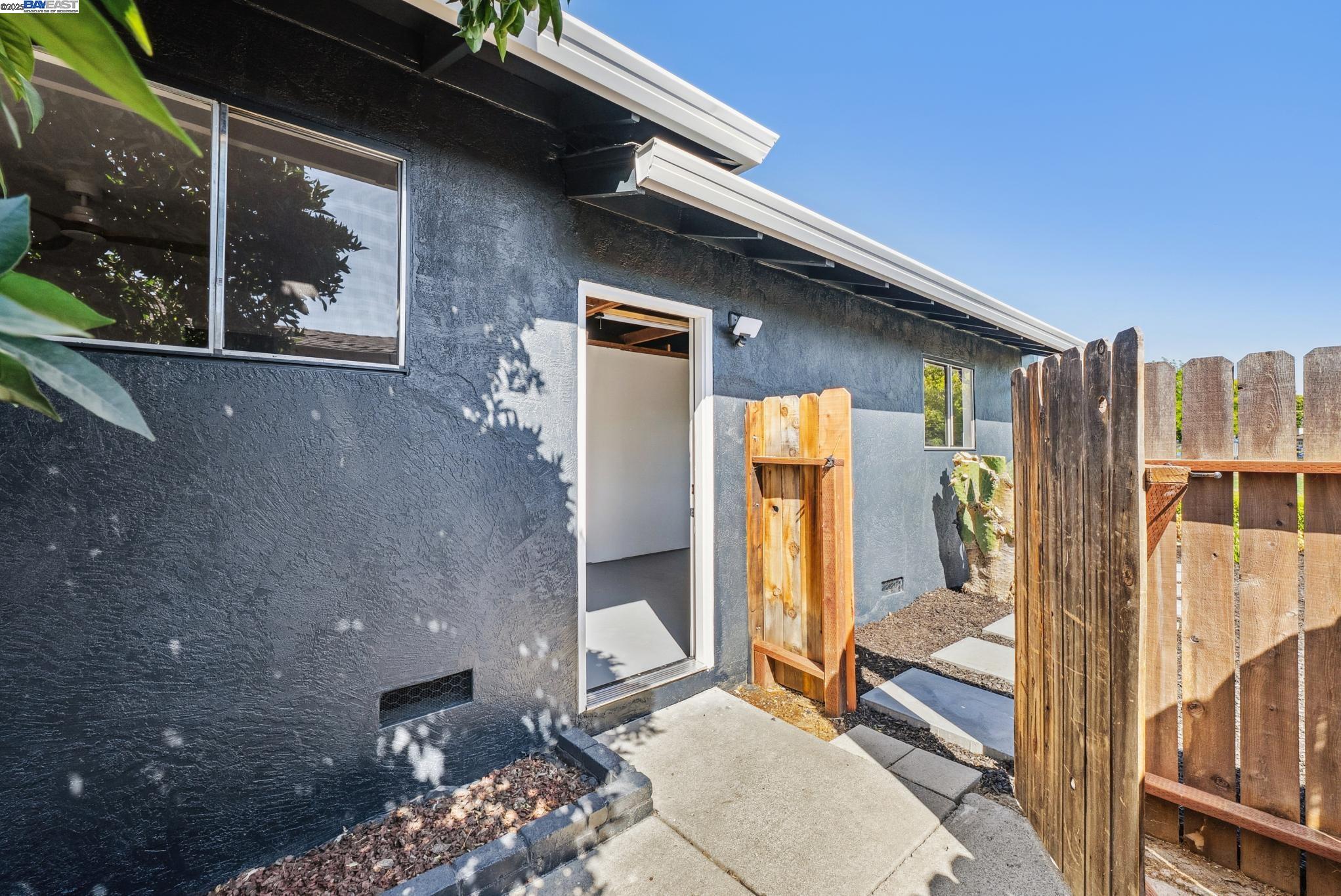 5286 Norma Way, Livermore, California 94550, 4 Bedrooms Bedrooms, 11 Rooms Rooms,4 BathroomsBathrooms,Residential,For Sale,5286 Norma Way,41103127