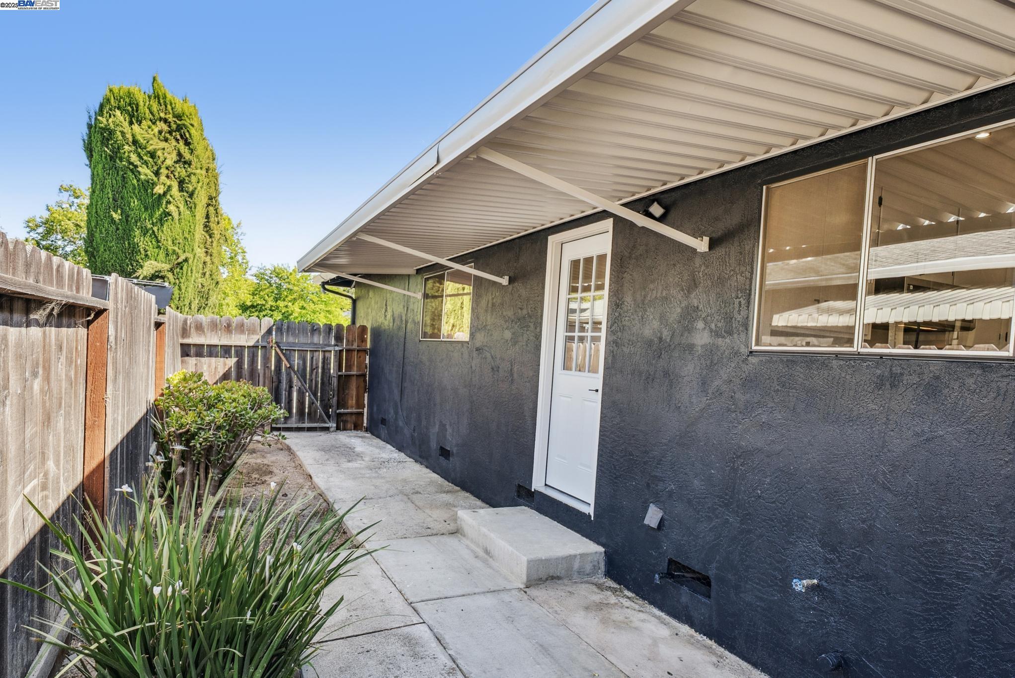 5286 Norma Way, Livermore, California 94550, 4 Bedrooms Bedrooms, 11 Rooms Rooms,4 BathroomsBathrooms,Residential,For Sale,5286 Norma Way,41103127